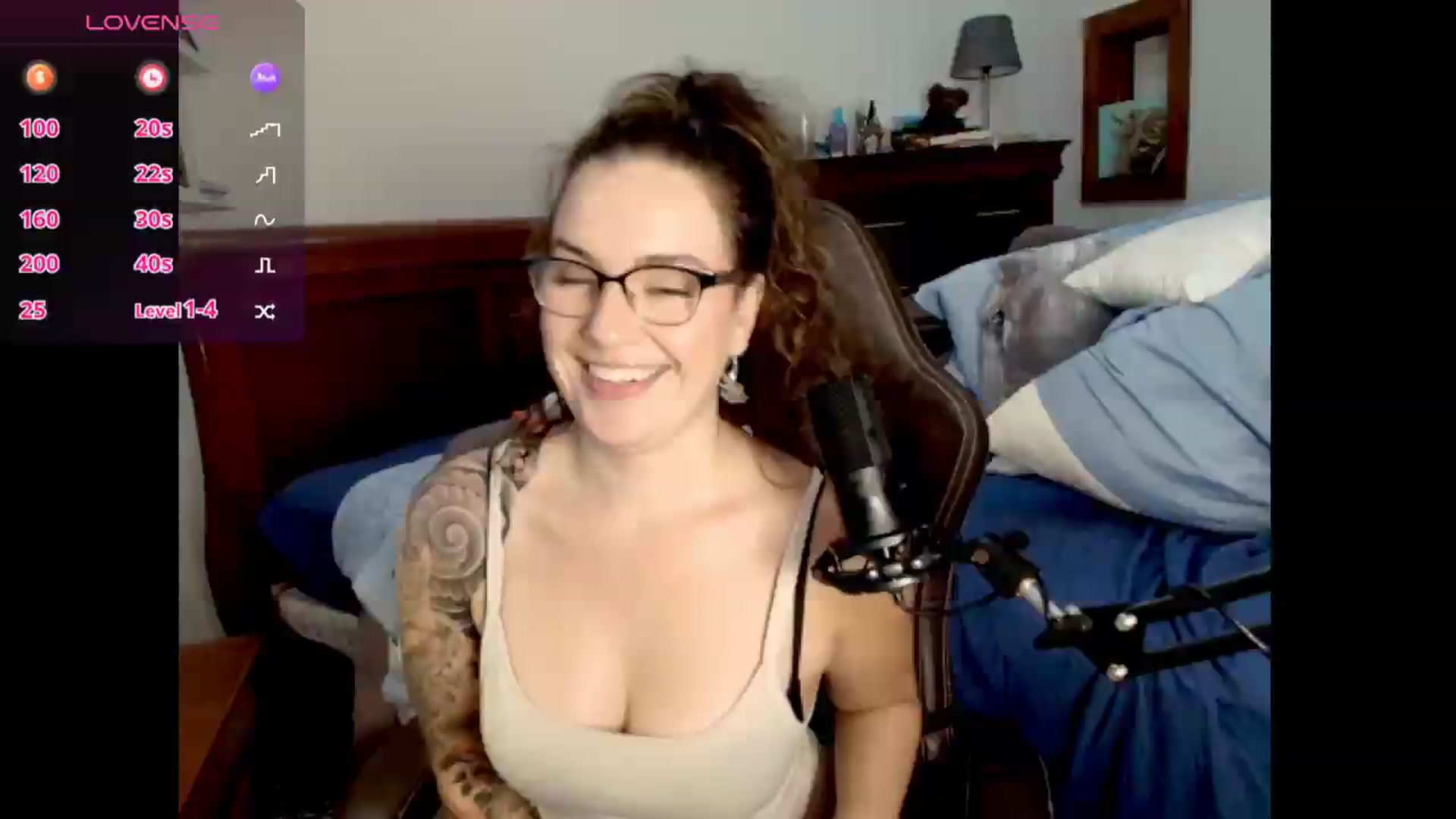 Gallery image thumbnail from BunnyNextDoor's myfreecams stream on, 06/11/2026, 22:38 image 3 of 20