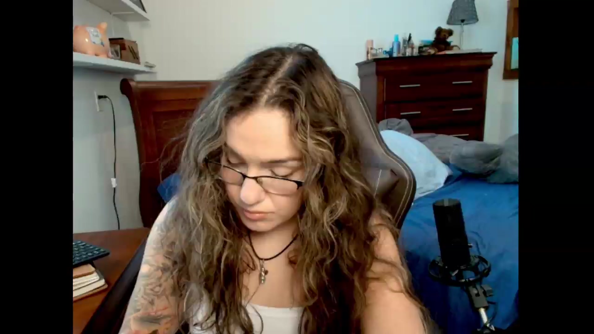 Gallery image thumbnail from BunnyNextDoor's myfreecams stream on, 06/18/2026, 18:37 image 2 of 20