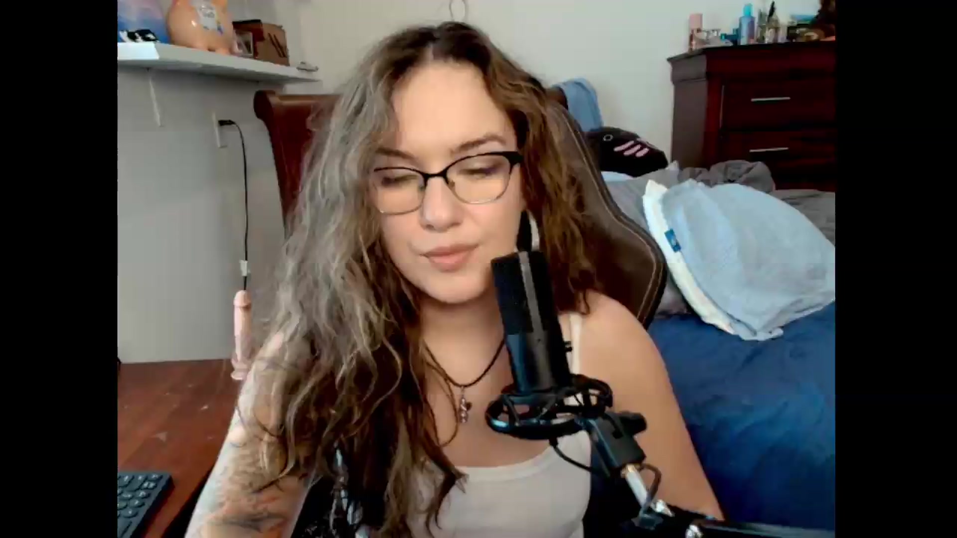 Gallery image thumbnail from BunnyNextDoor's myfreecams stream on, 06/18/2026, 18:37 image 9 of 20