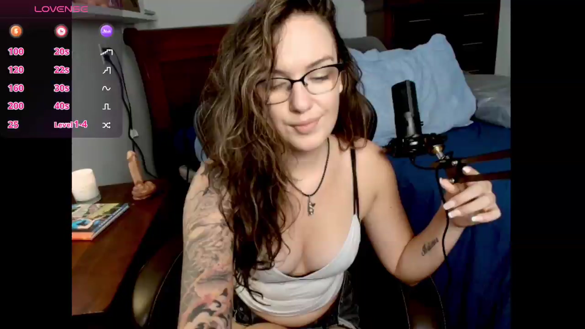 Gallery image thumbnail from BunnyNextDoor's myfreecams stream on, 06/19/2026, 21:26 image 15 of 20