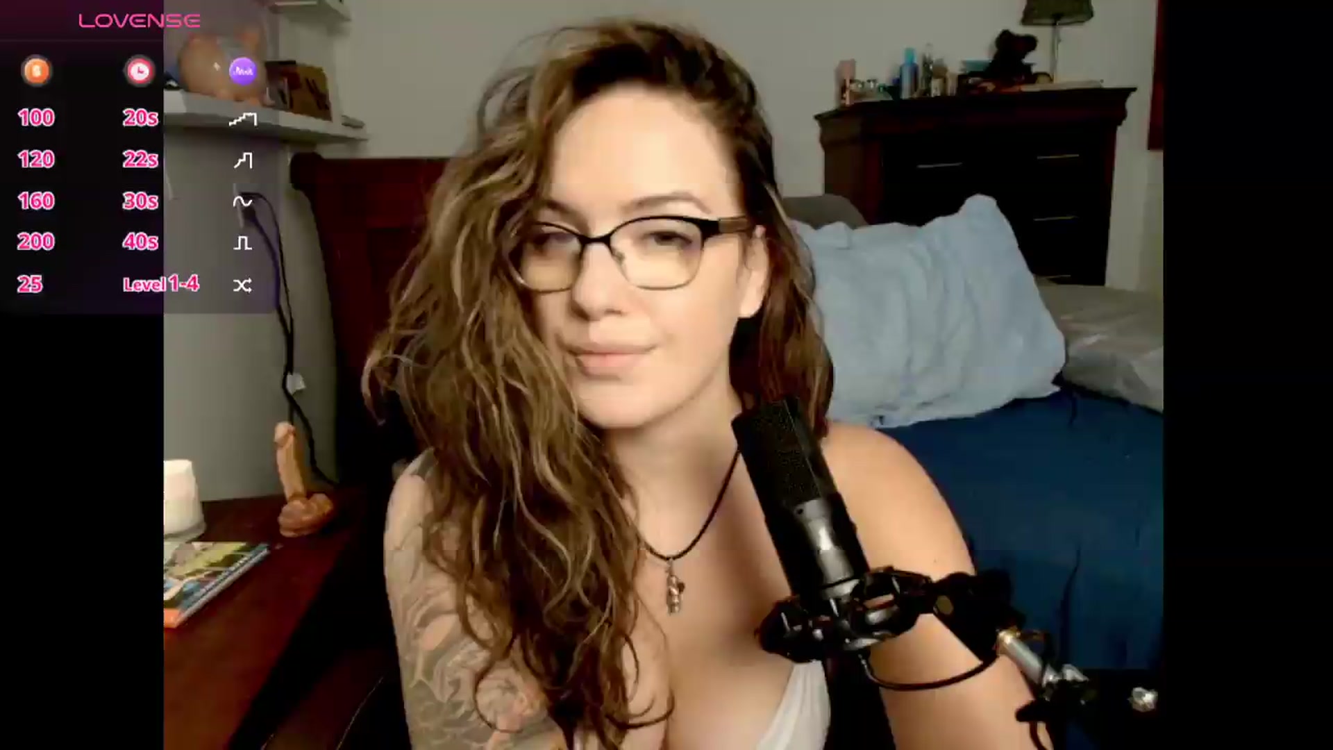 Gallery image thumbnail from BunnyNextDoor's myfreecams stream on, 06/19/2026, 21:26 image 10 of 20