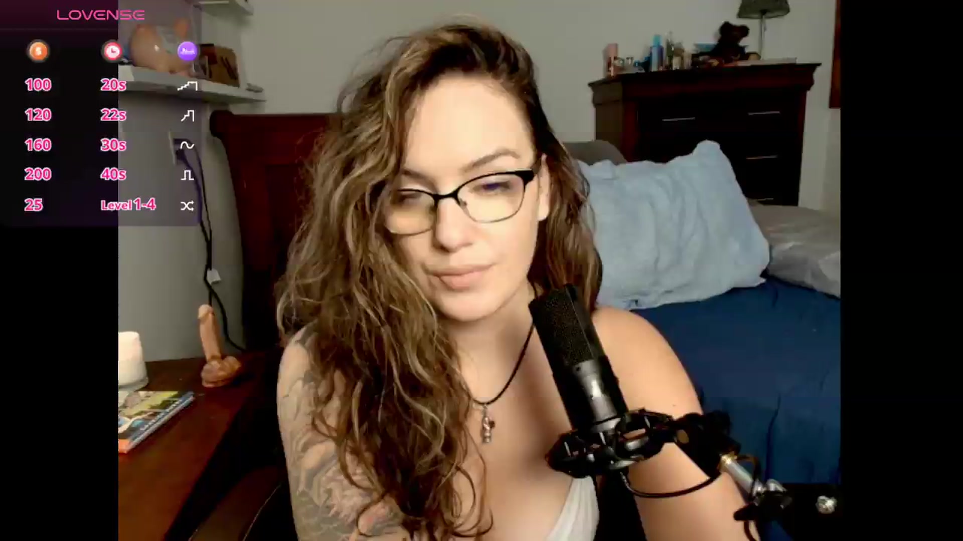 Gallery image thumbnail from BunnyNextDoor's myfreecams stream on, 06/19/2026, 21:26 image 9 of 20