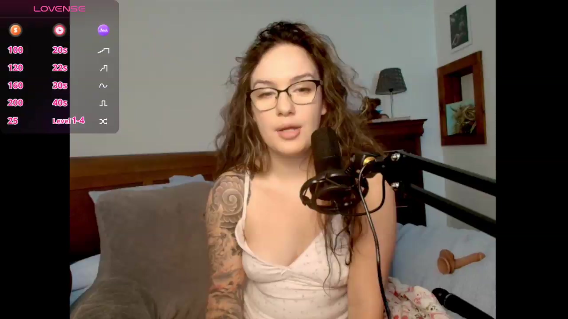 Gallery image thumbnail from BunnyNextDoor's myfreecams stream on, 06/20/2026, 14:36 image 18 of 20