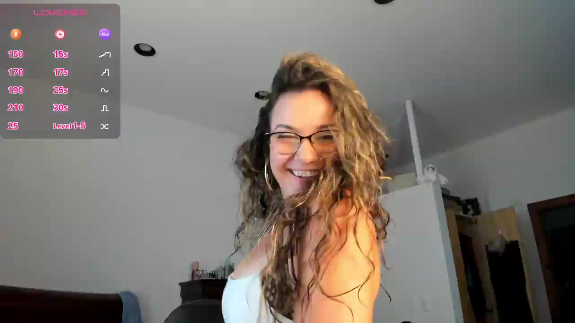 Gallery image thumbnail from BunnyNextDoor's myfreecams stream on, 07/21/2026, 18:38 image 12 of 20