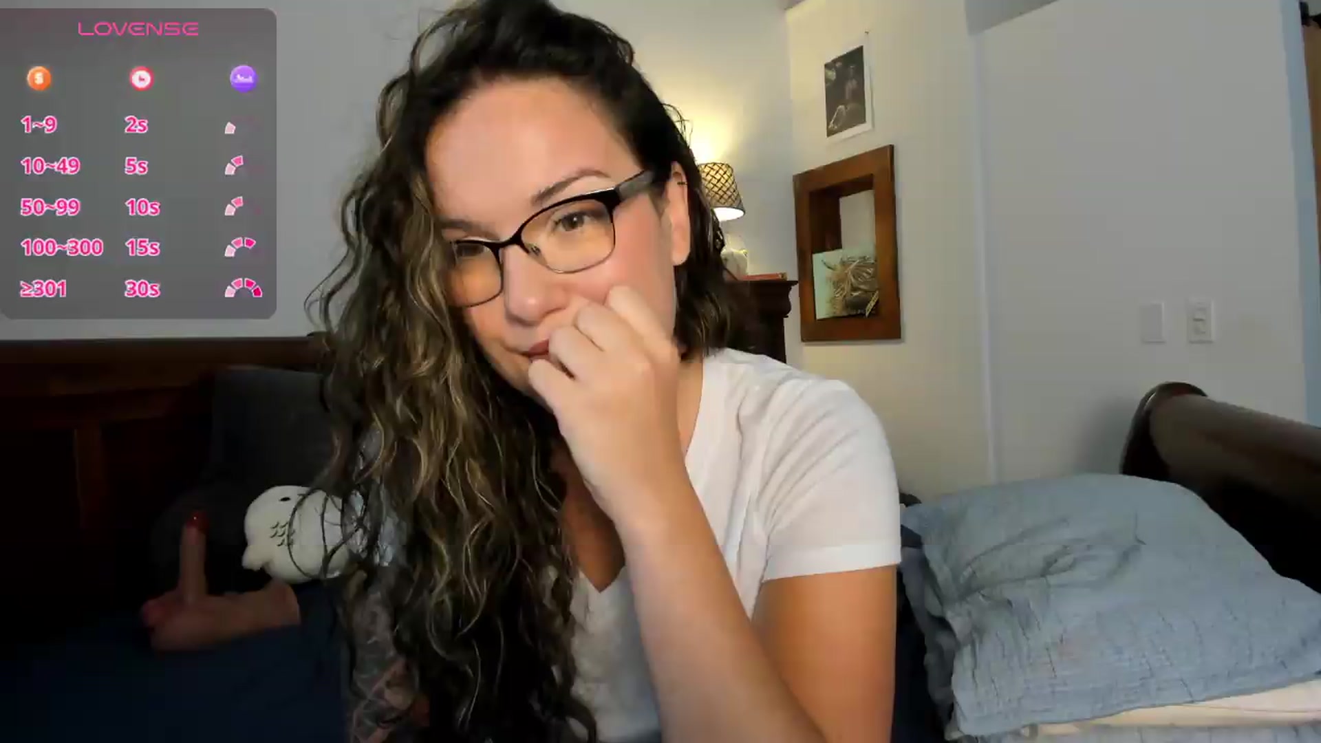 Gallery image thumbnail from BunnyNextDoor's myfreecams stream on, 08/05/2026, 15:40 image 11 of 20