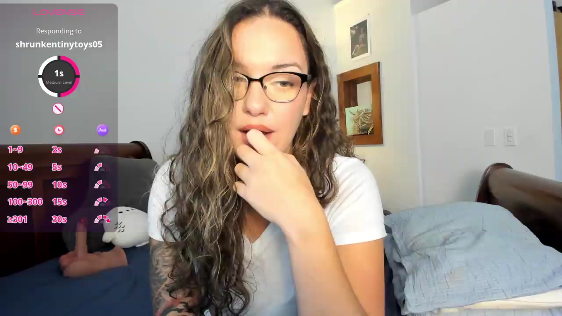 Gallery image thumbnail from BunnyNextDoor's myfreecams stream on, 08/05/2026, 15:40 image 10 of 20