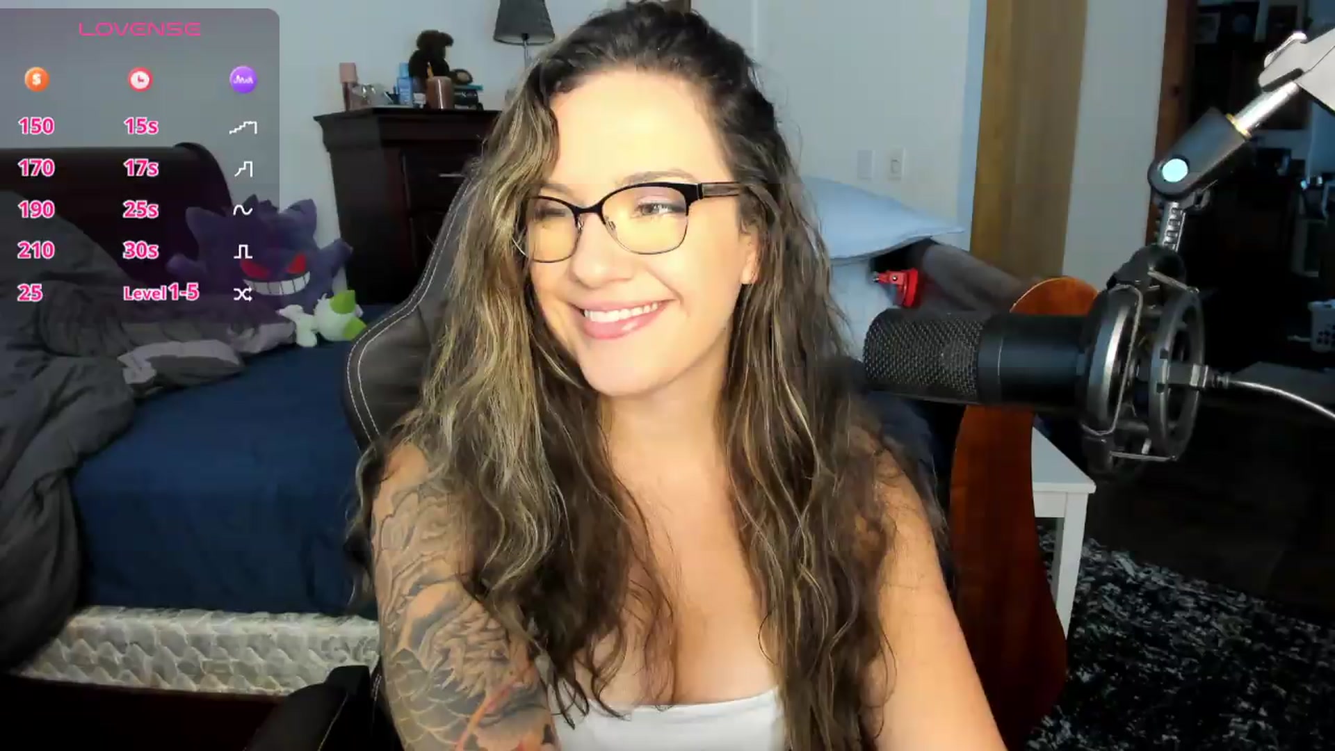 Gallery image thumbnail from BunnyNextDoor's myfreecams stream on, 08/13/2026, 16:17 image 7 of 20