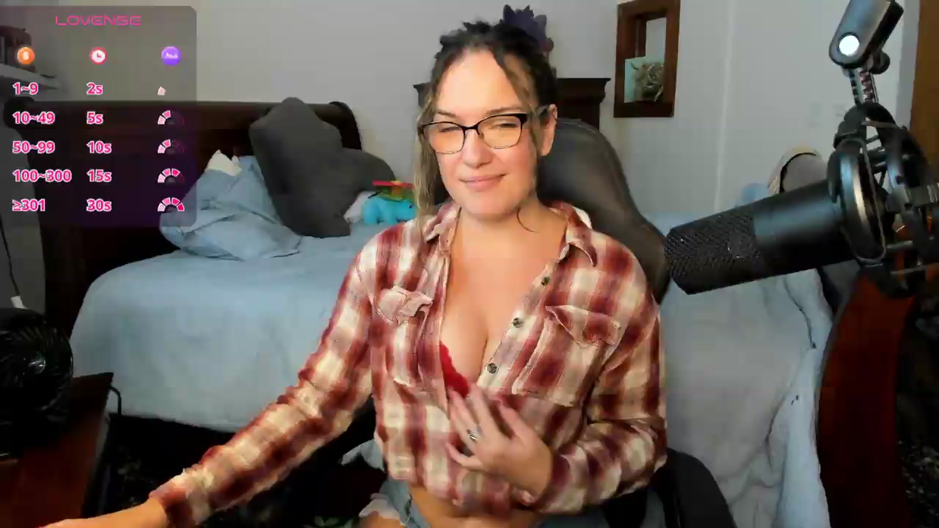 Gallery image thumbnail from BunnyNextDoor's myfreecams stream on, 08/21/2026, 20:18 image 2 of 20