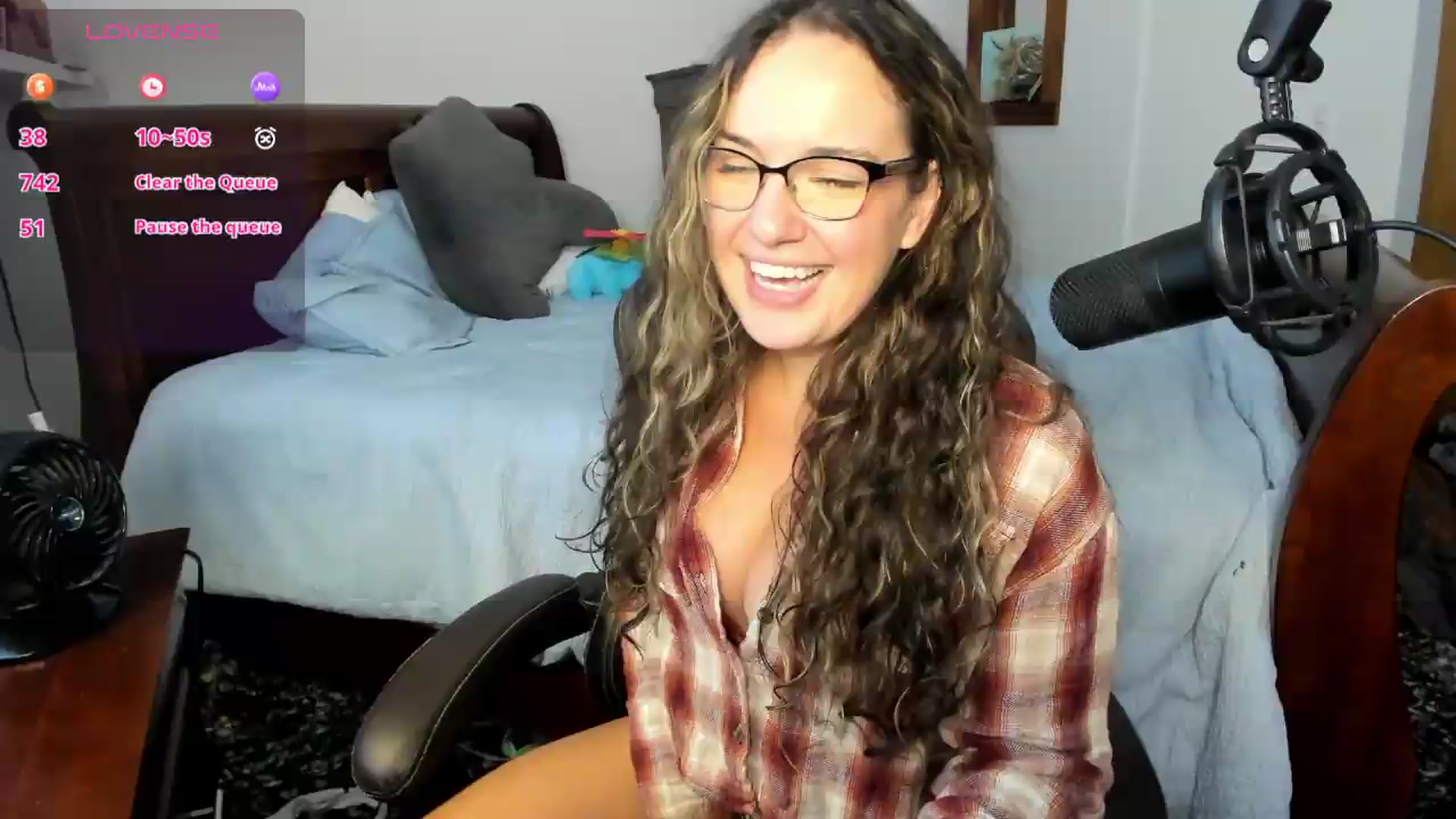 Gallery image thumbnail from BunnyNextDoor's myfreecams stream on, 08/21/2026, 20:18 image 3 of 20