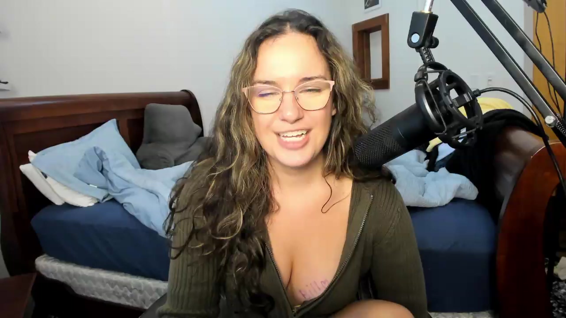 Gallery image thumbnail from BunnyNextDoor's myfreecams stream on, 08/24/2026, 22:11 image 15 of 20