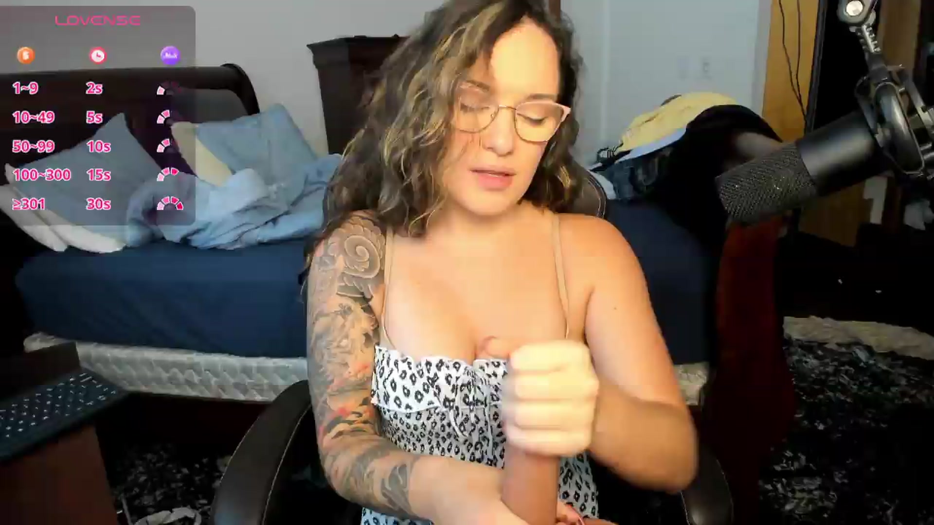 Gallery image thumbnail from BunnyNextDoor's myfreecams stream on, 08/25/2026, 16:08 image 10 of 20