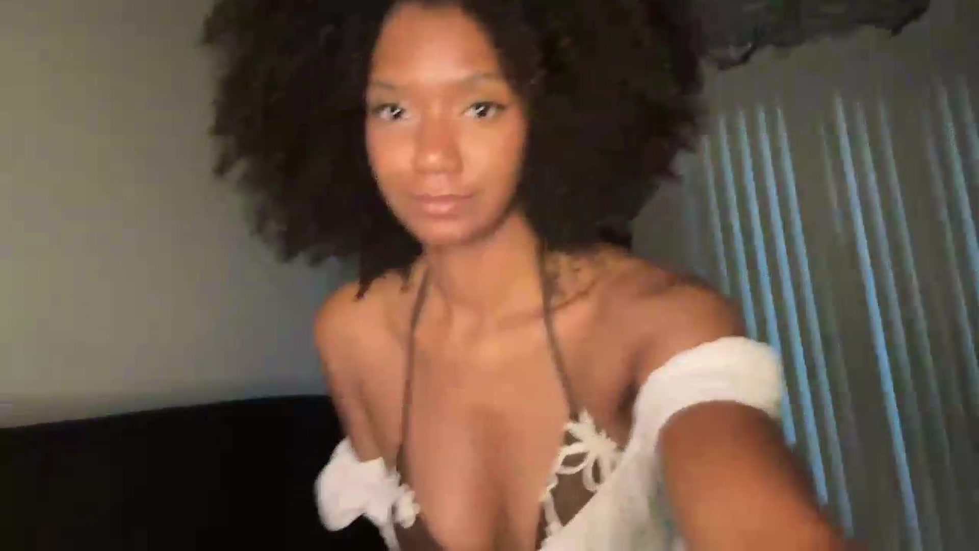 Gallery image thumbnail from BunnyX's myfreecams stream on, 07/19/2026, 02:19 image 19 of 20