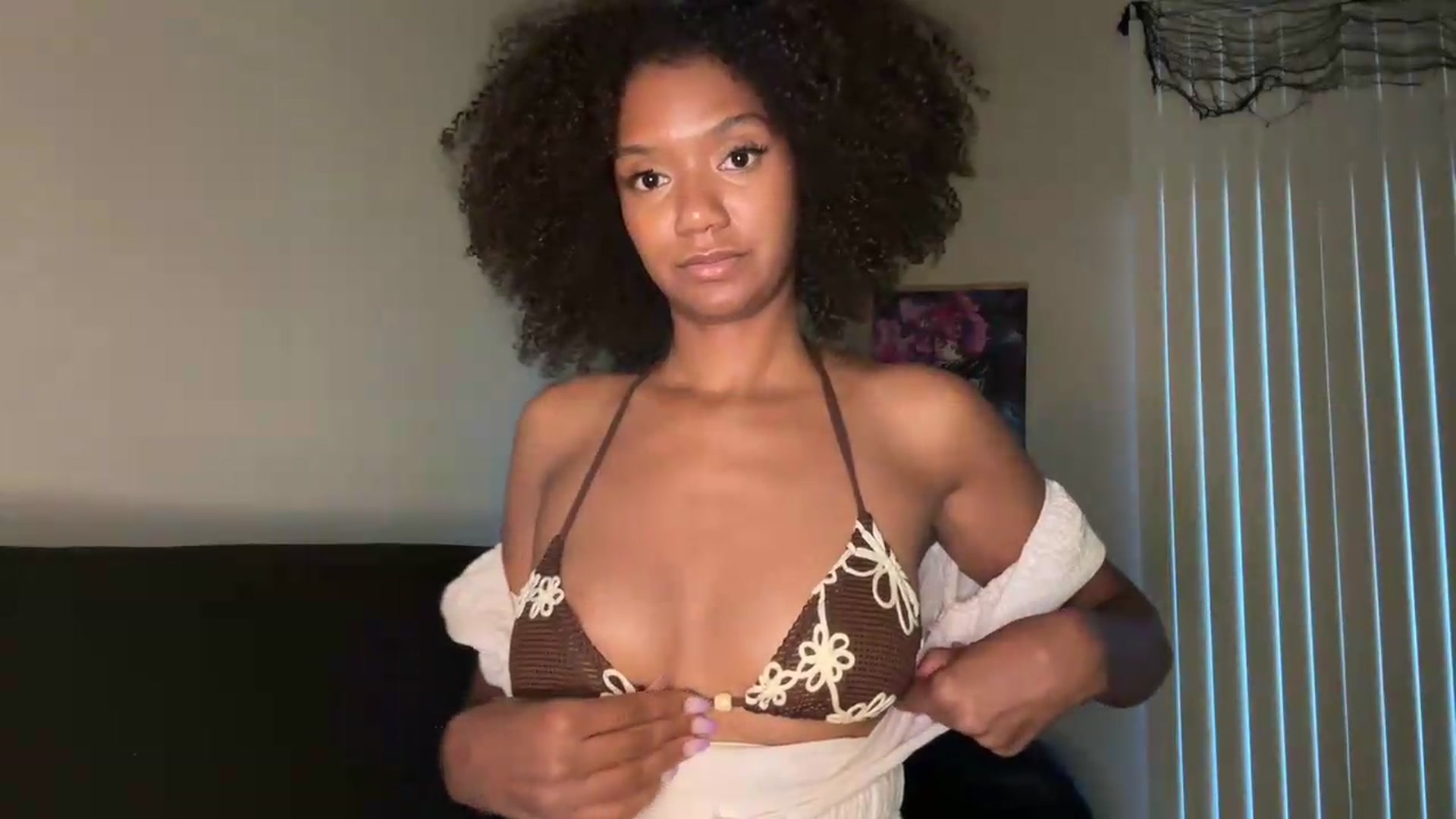 Gallery image thumbnail from BunnyX's myfreecams stream on, 07/19/2026, 02:19 image 3 of 20