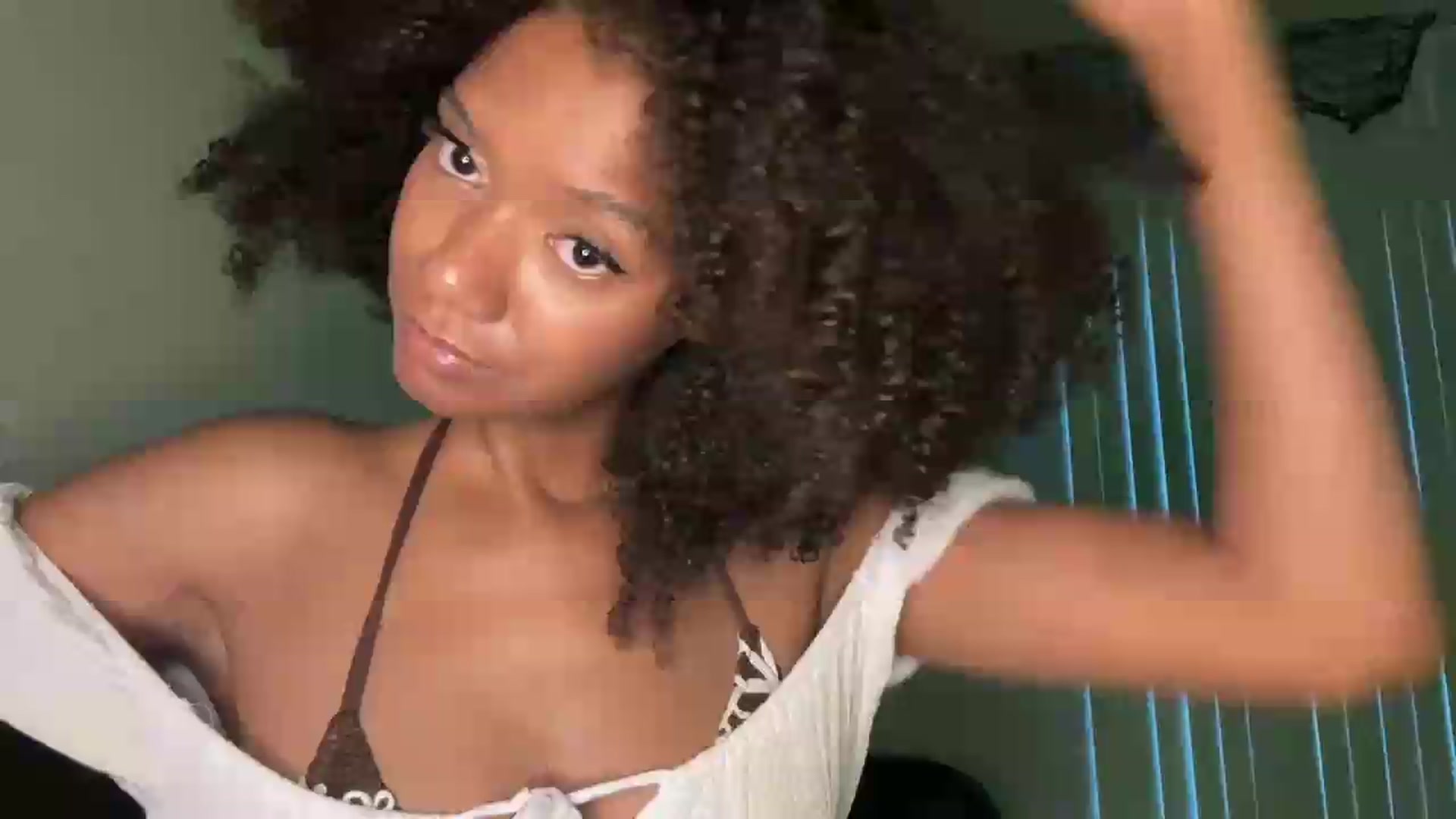 Gallery image thumbnail from BunnyX's myfreecams stream on, 07/19/2026, 02:30 image 18 of 20
