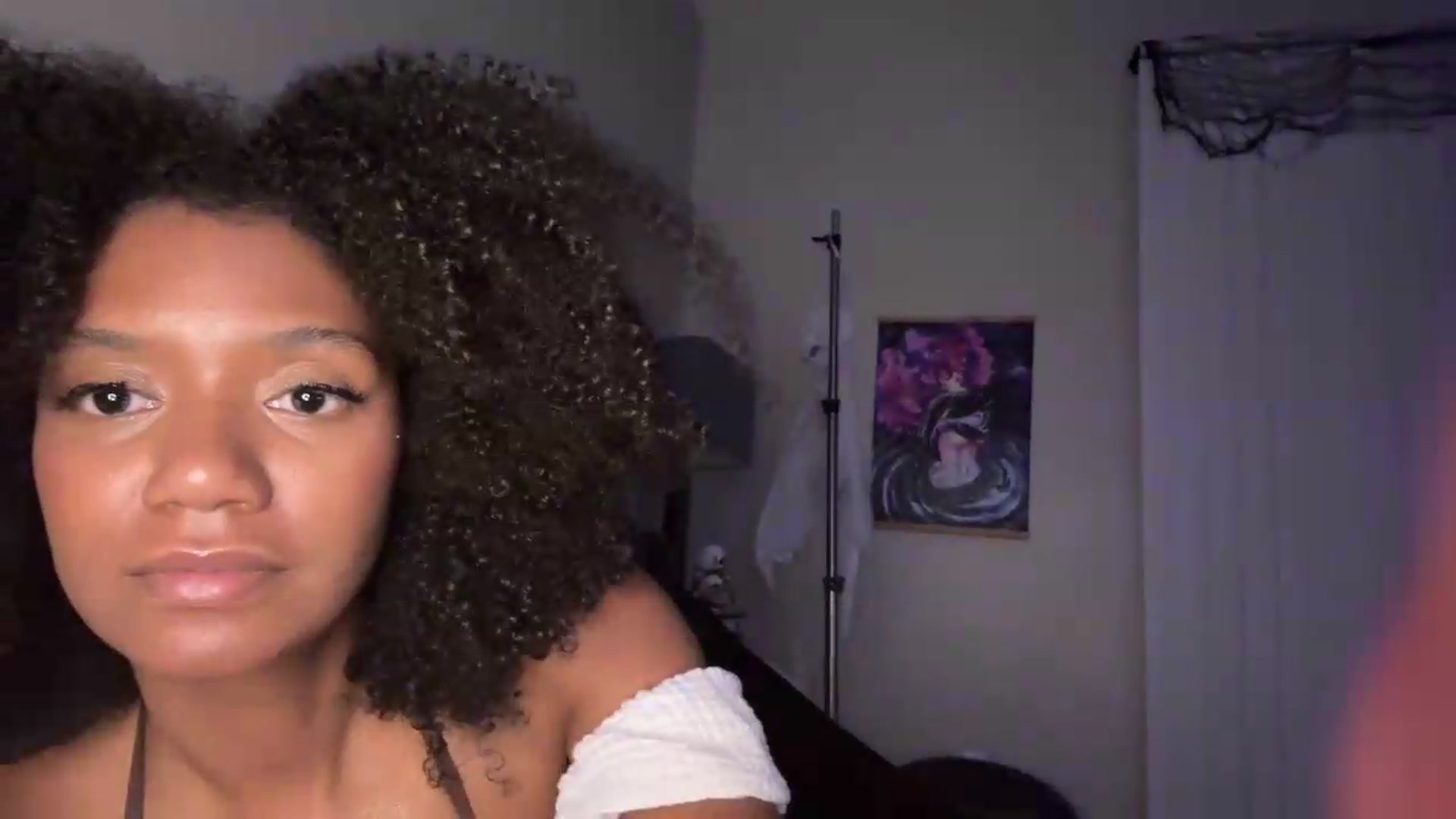Gallery image thumbnail from BunnyX's myfreecams stream on, 07/19/2026, 03:17 image 15 of 20