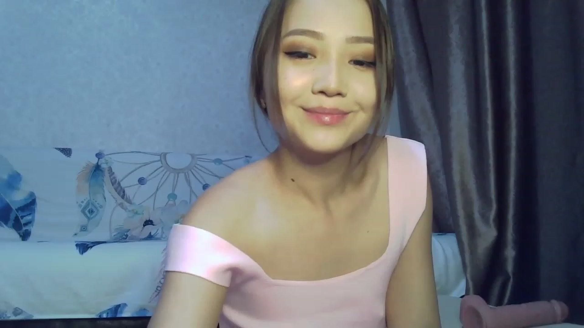 Gallery image thumbnail from Bunny_Asia's myfreecams stream on, 11/25/2022, 11:17 image 14 of 20