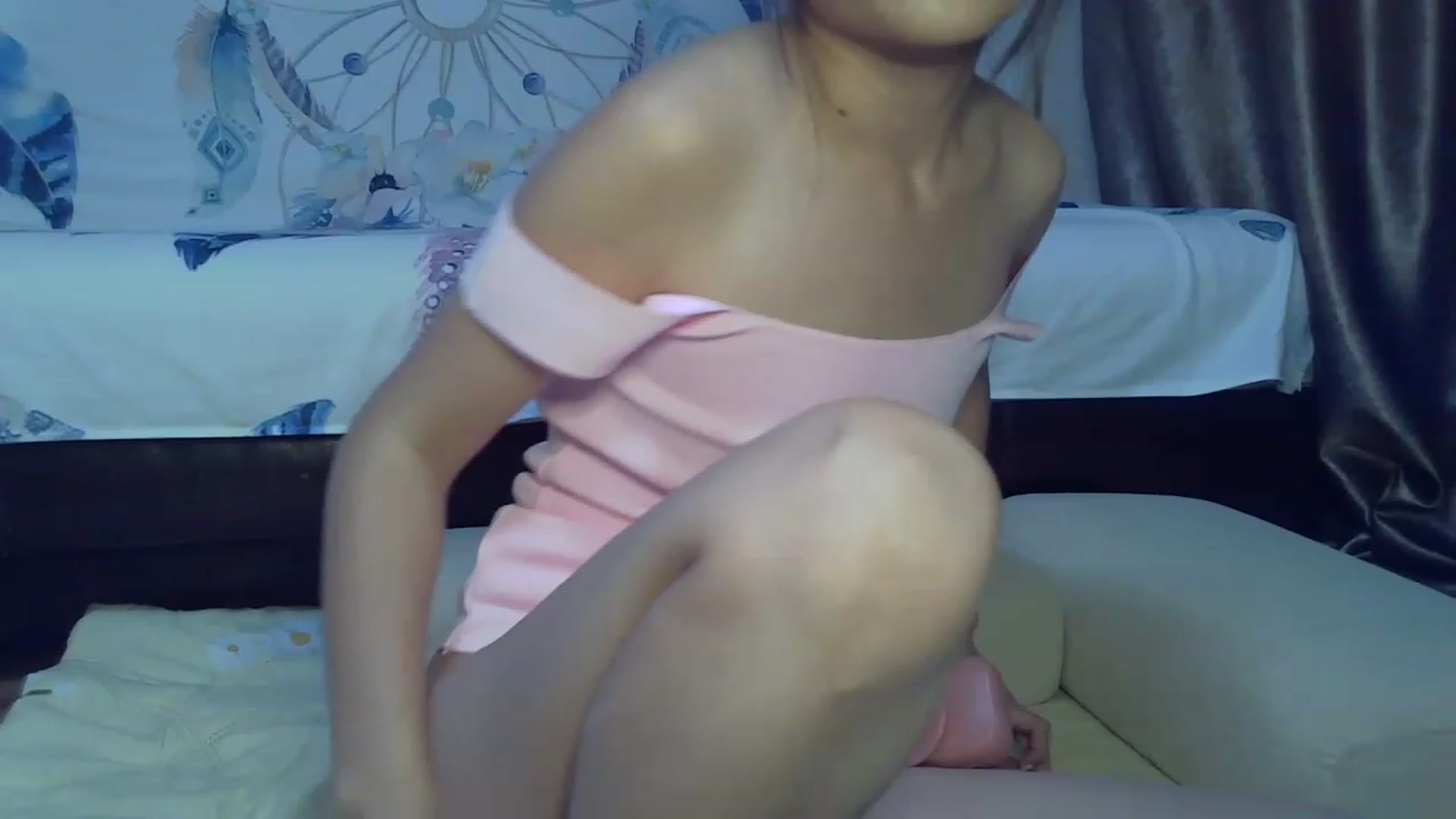 Gallery image thumbnail from Bunny_Asia's myfreecams stream on, 11/25/2022, 12:27 image 8 of 20