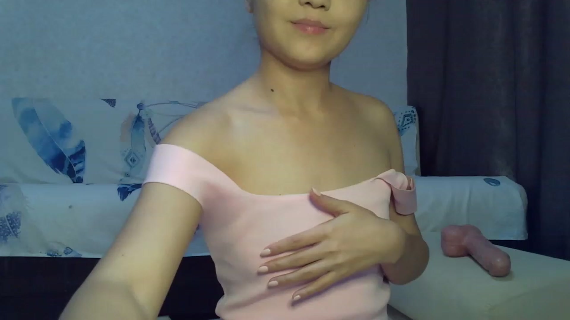 Gallery image thumbnail from Bunny_Asia's myfreecams stream on, 11/29/2022, 07:03 image 16 of 20