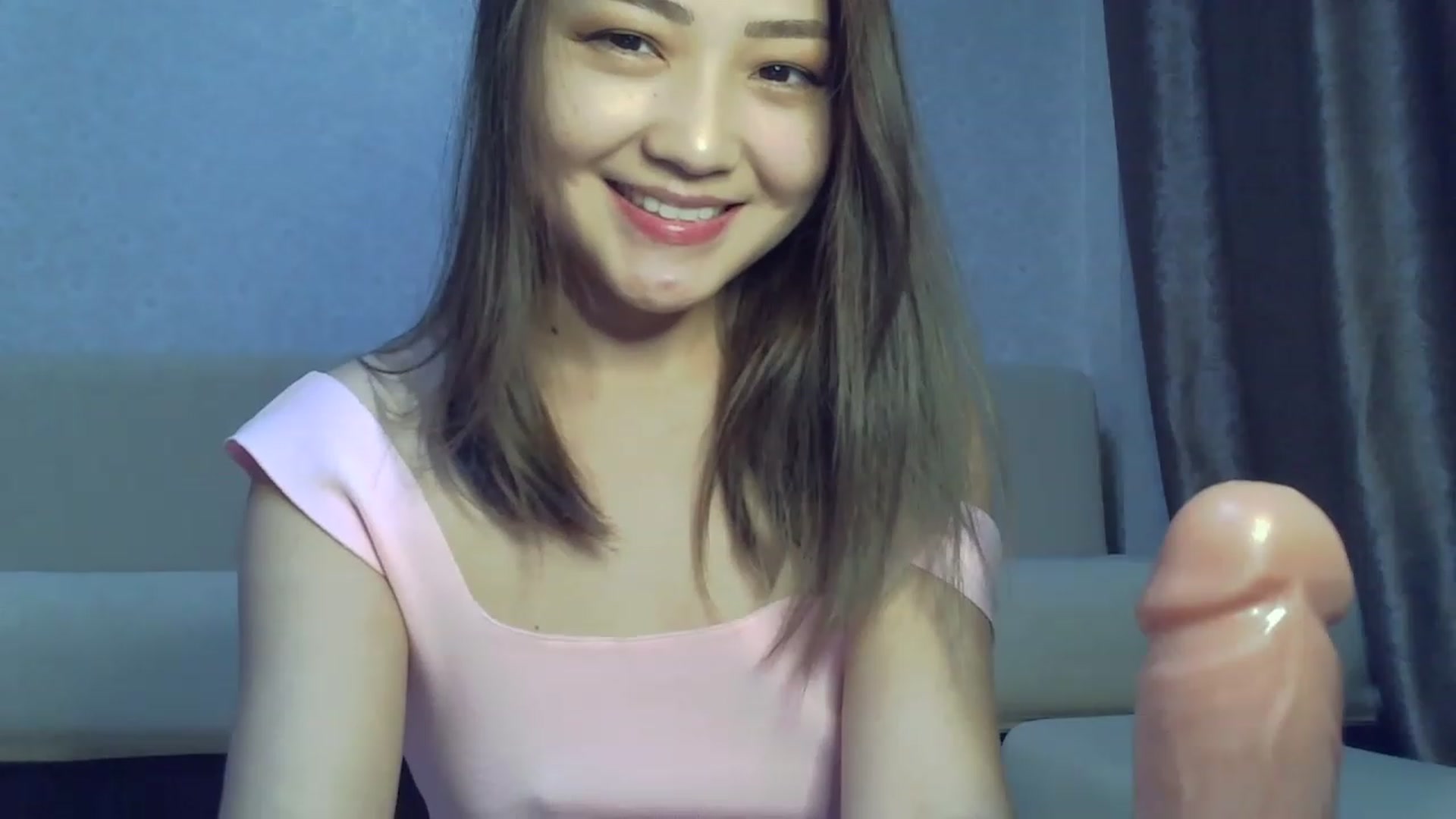 Gallery image thumbnail from Bunny_Asia's myfreecams stream on, 12/10/2022, 09:08 image 16 of 20