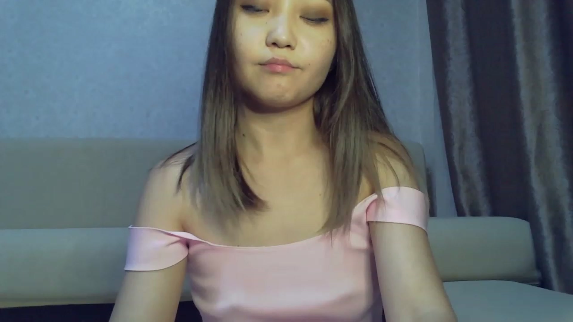 Gallery image thumbnail from Bunny_Asia's myfreecams stream on, 12/10/2022, 10:04 image 18 of 20