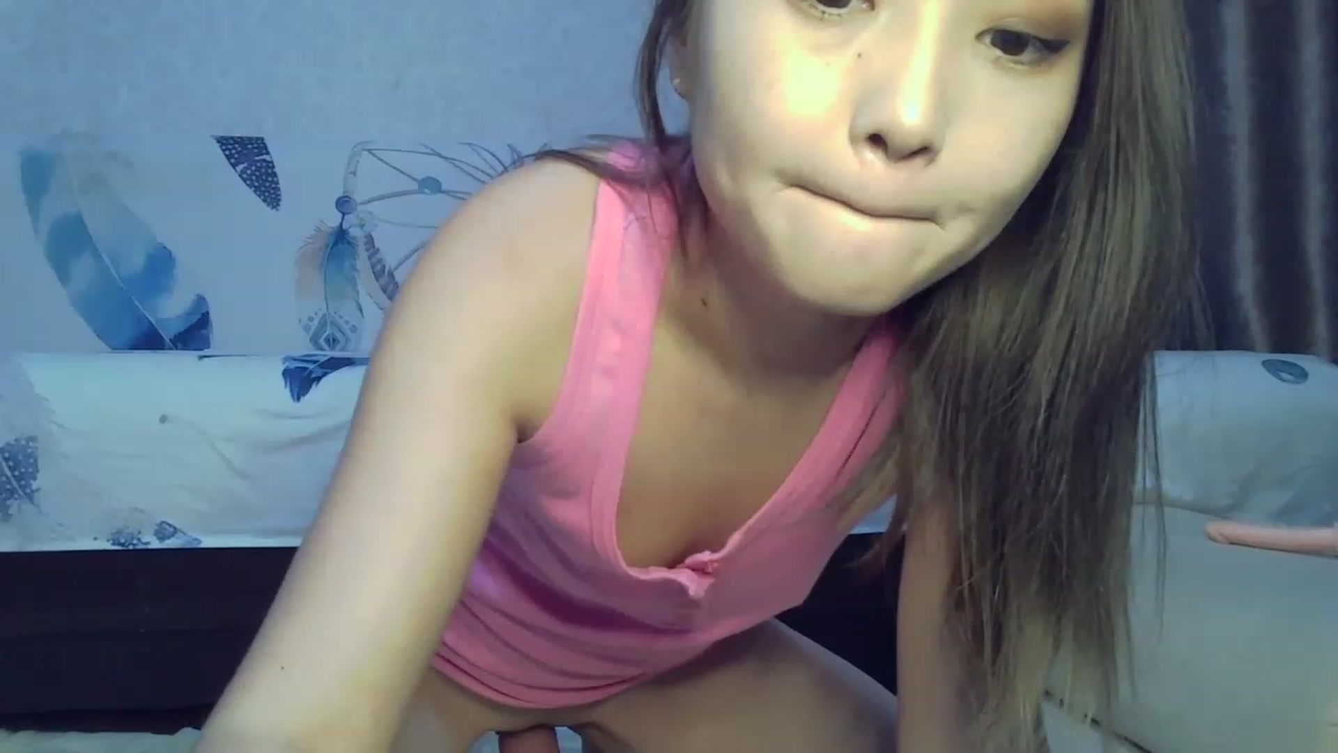 Gallery image thumbnail from Bunny_Asia's myfreecams stream on, 12/22/2022, 10:17 image 18 of 20