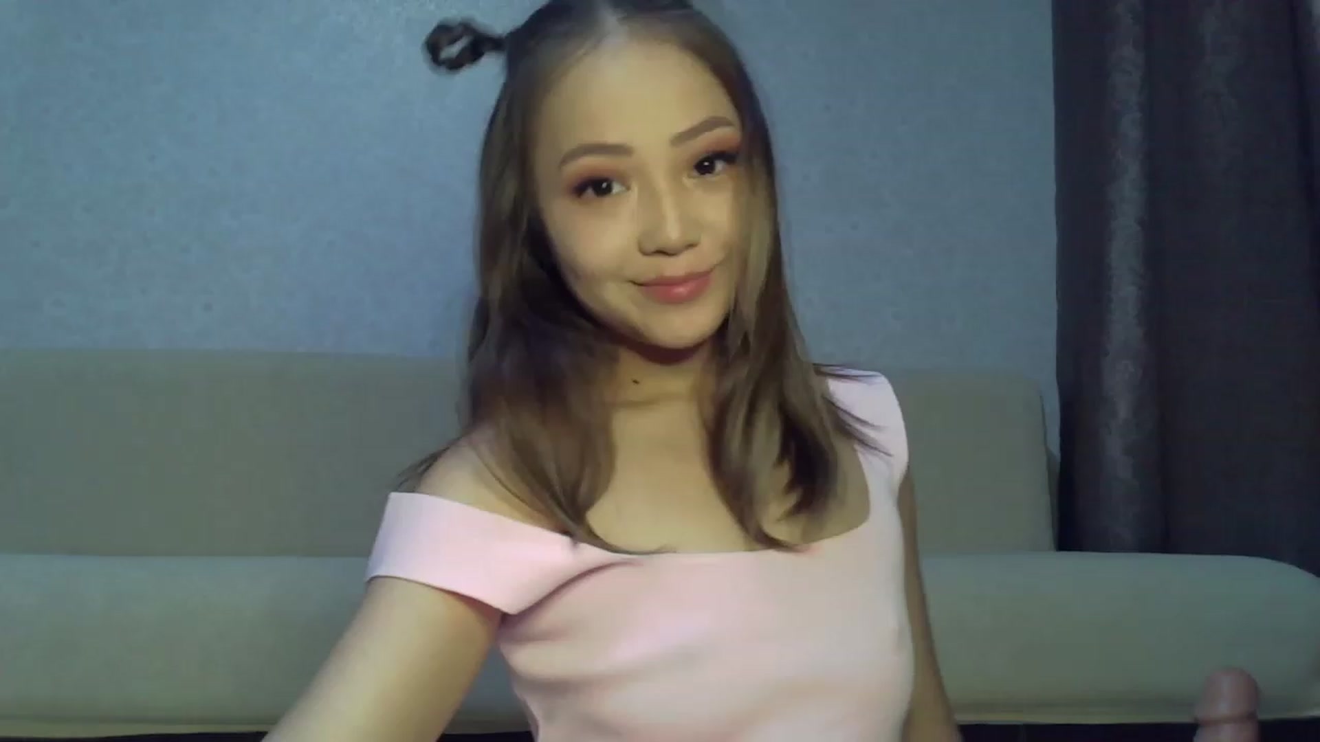 Gallery image thumbnail from Bunny_Asia's myfreecams stream on, 01/08/2023, 19:14 image 12 of 20