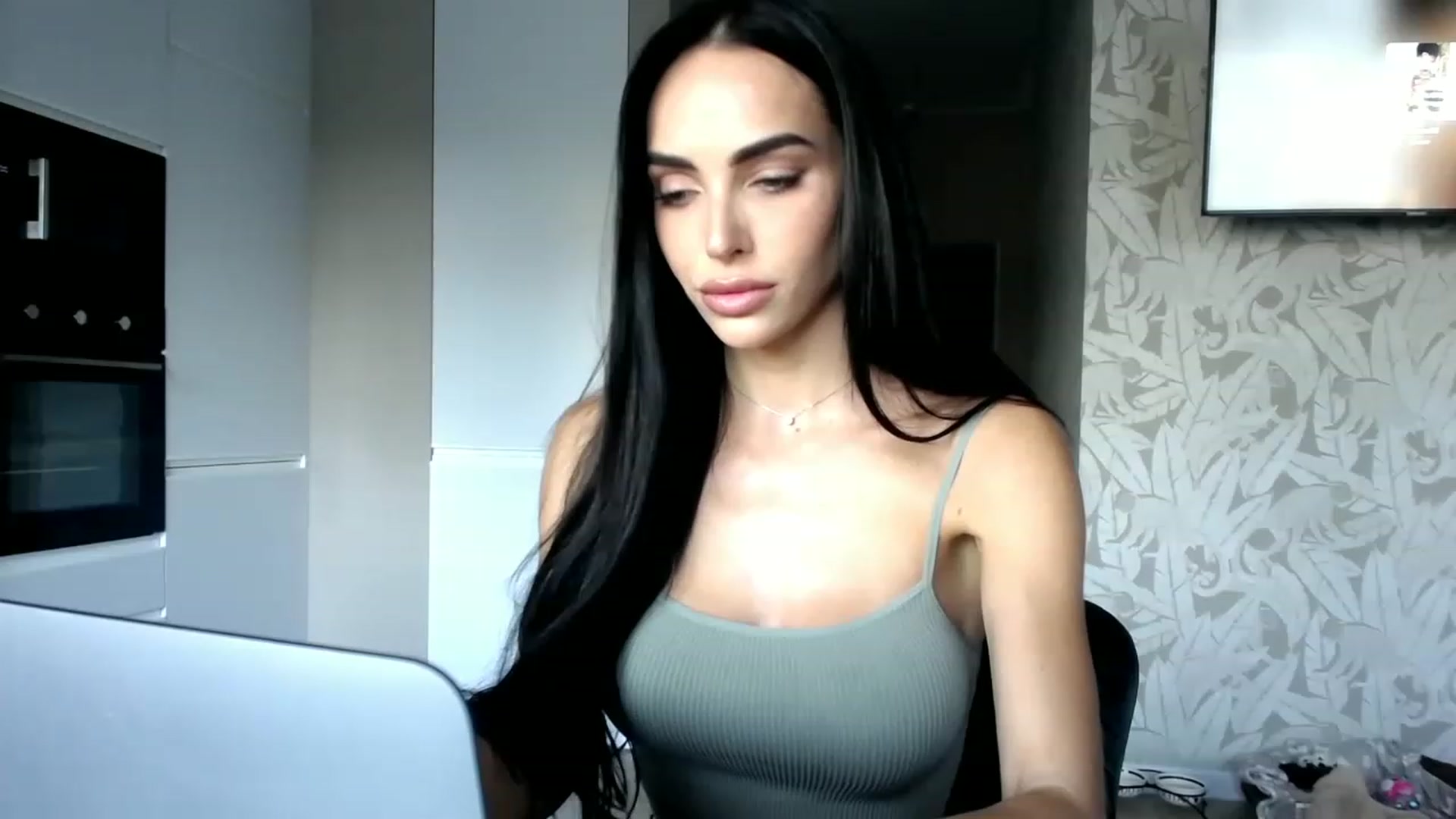 Gallery image thumbnail from Bunny_jr's myfreecams stream on, 06/24/2023, 15:10 image 5 of 20