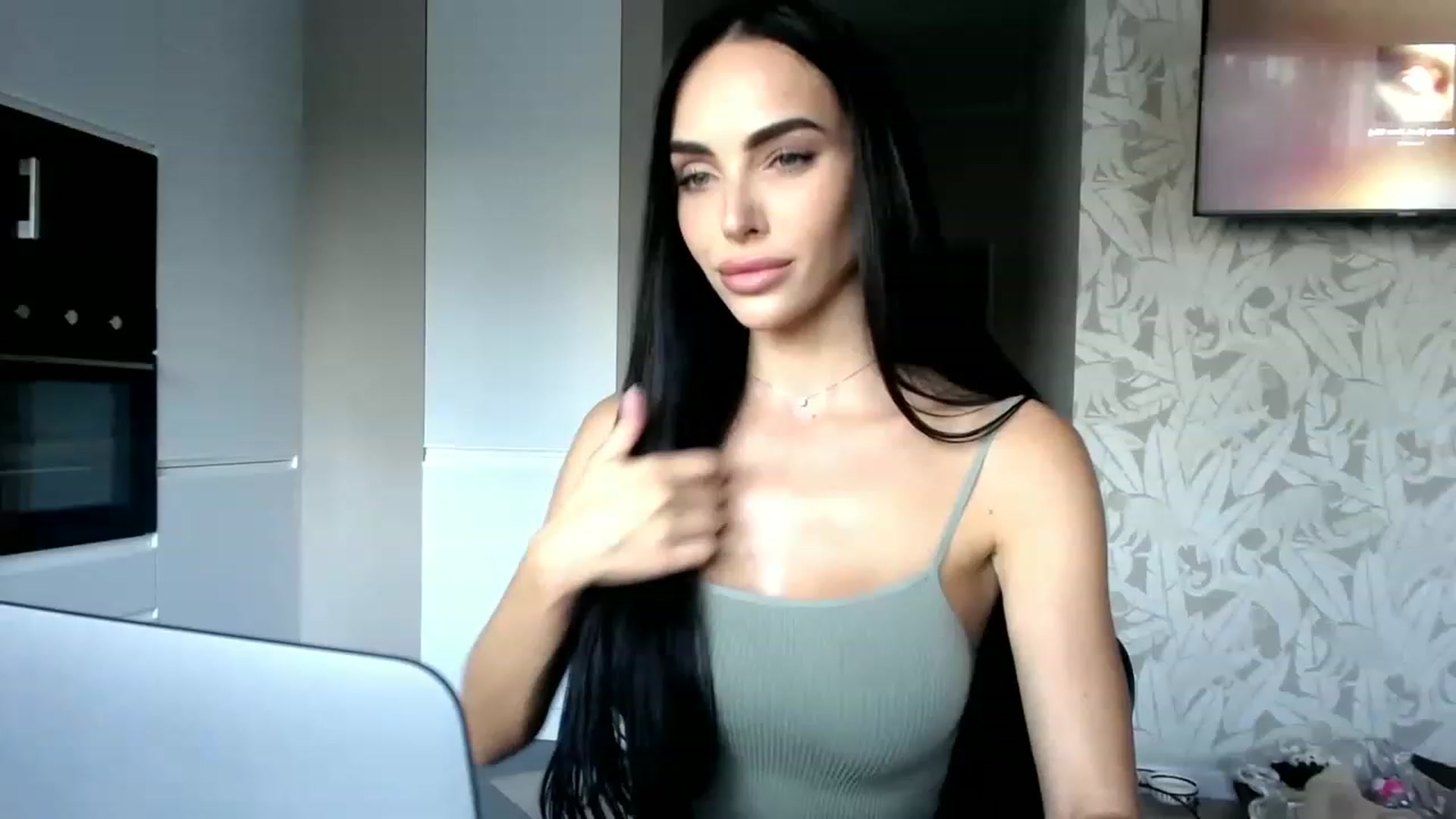 Gallery image thumbnail from Bunny_jr's myfreecams stream on, 06/24/2023, 15:10 image 10 of 20