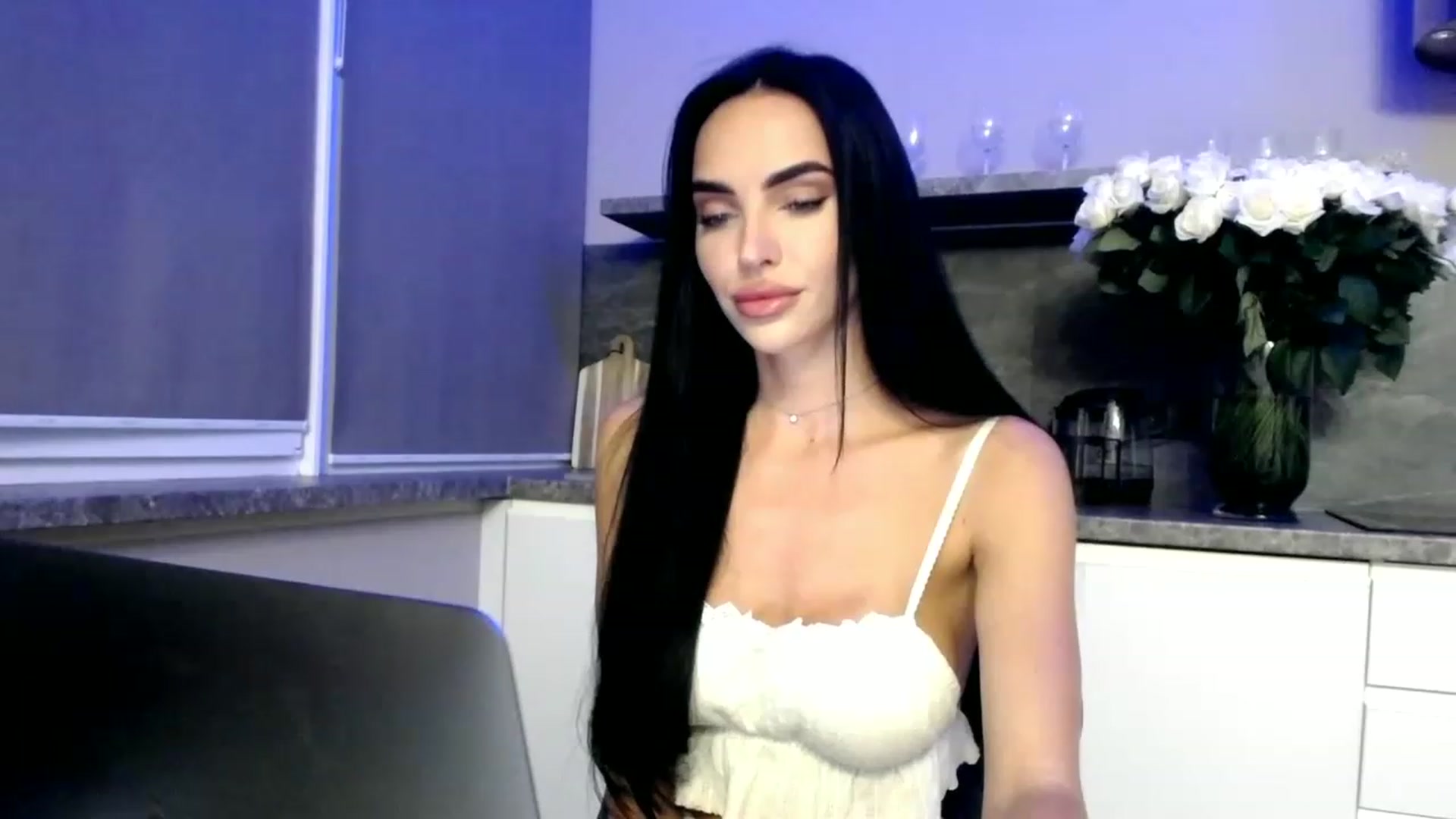 Gallery image thumbnail from Bunny_jr's myfreecams stream on, 06/28/2023, 18:16 image 17 of 20