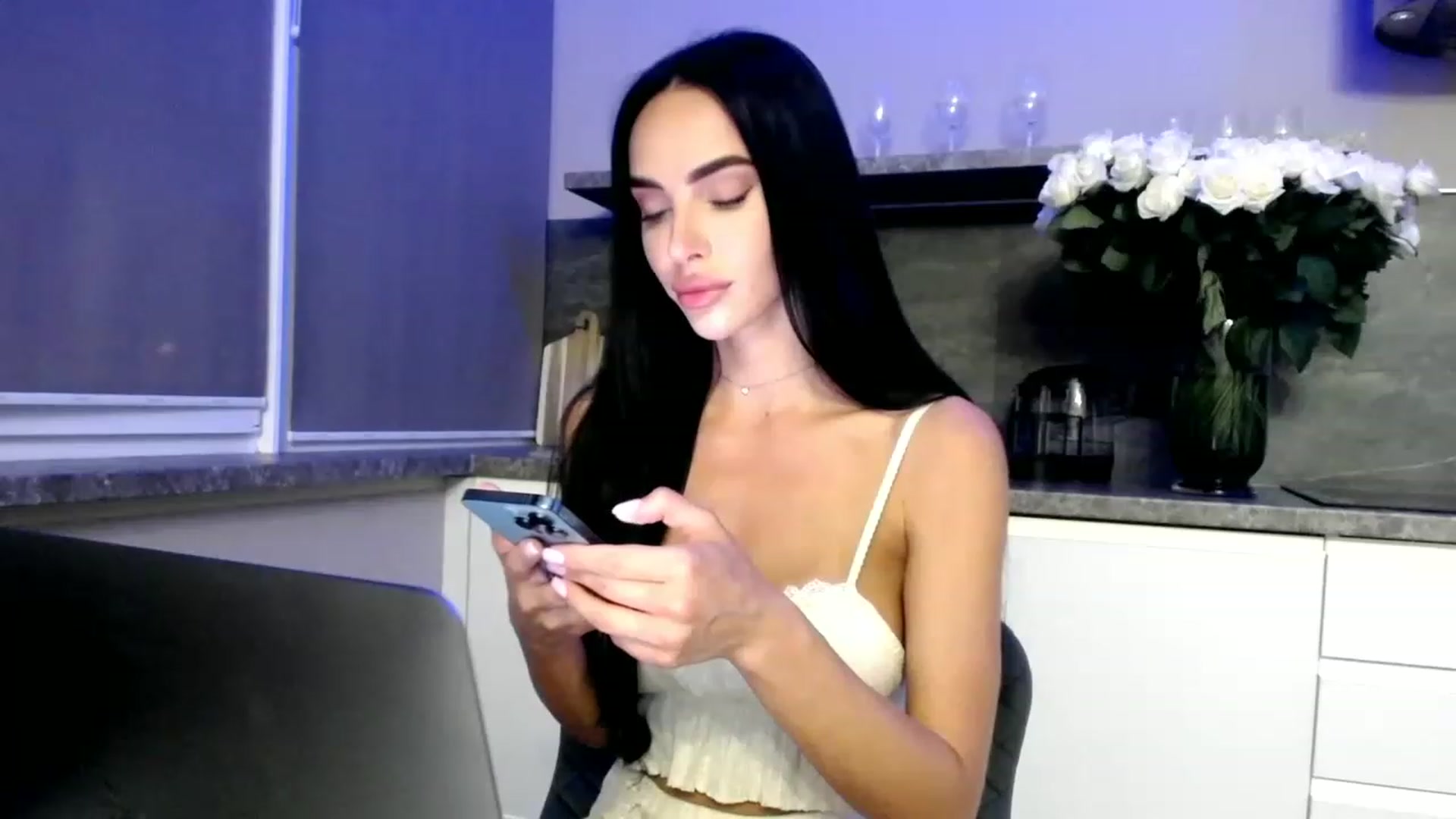 Gallery image thumbnail from Bunny_jr's myfreecams stream on, 06/28/2023, 19:08 image 9 of 20