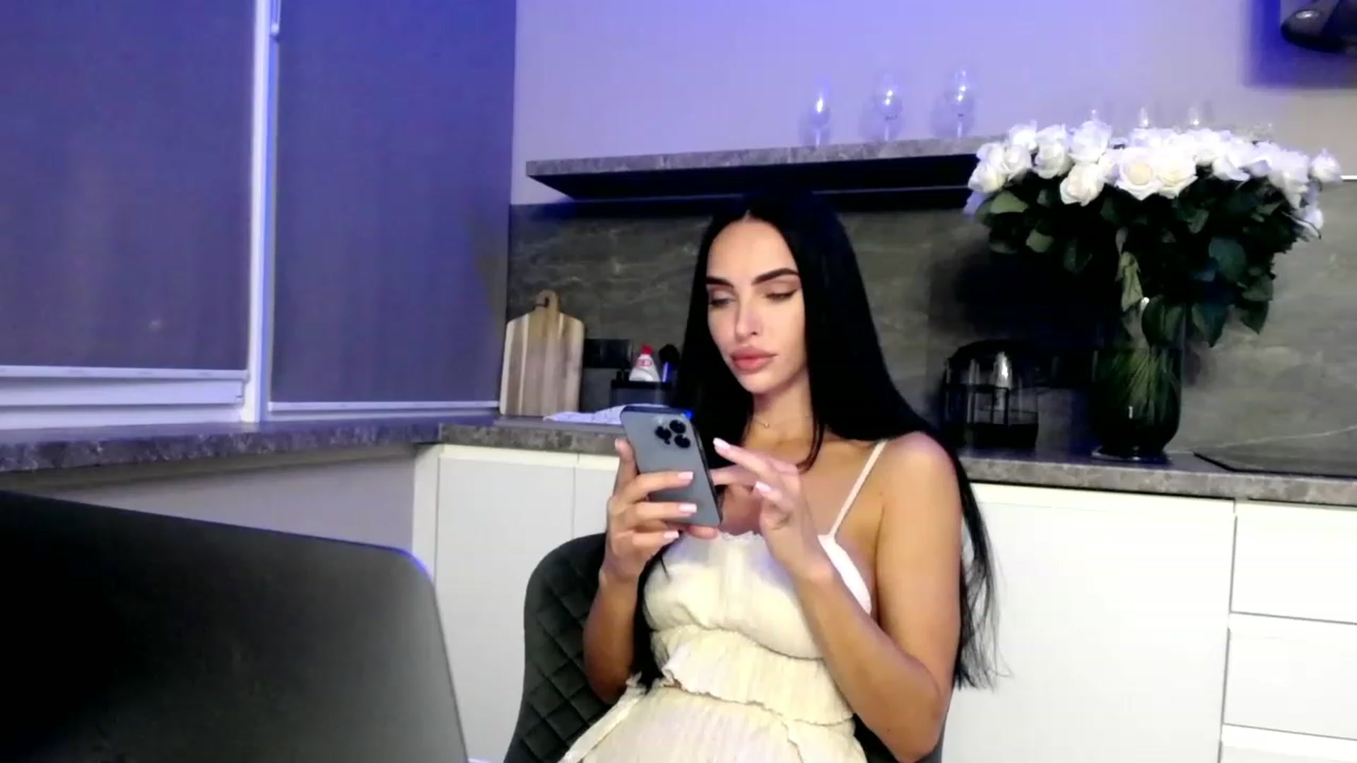 Gallery image thumbnail from Bunny_jr's myfreecams stream on, 06/28/2023, 19:08 image 4 of 20