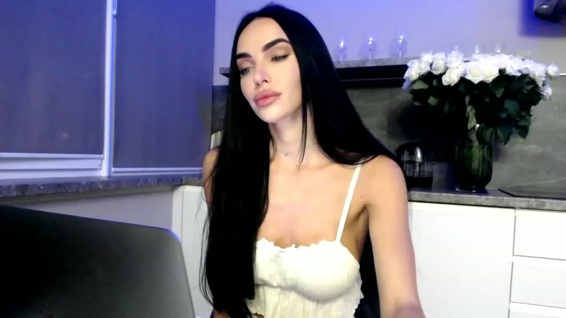 Gallery image thumbnail from Bunny_jr's myfreecams stream on, 06/28/2023, 19:08 image 10 of 20