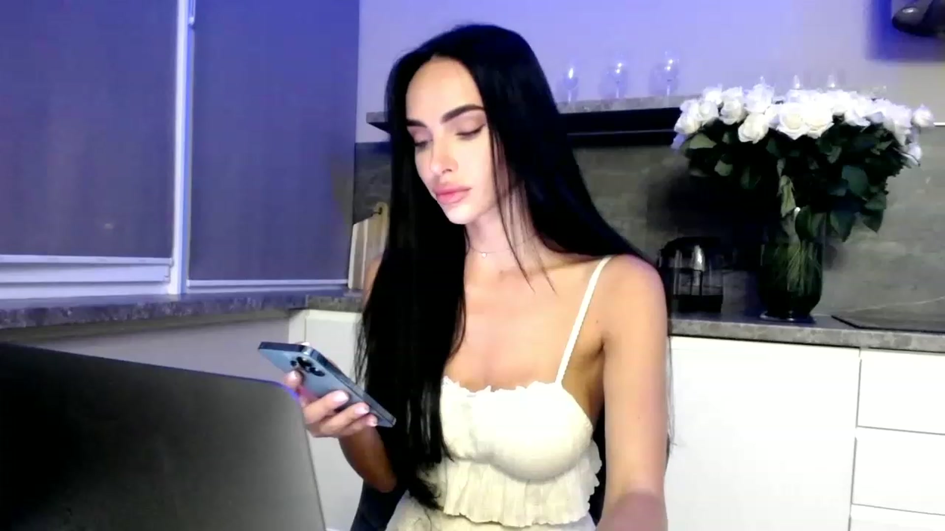 Gallery image thumbnail from Bunny_jr's myfreecams stream on, 06/28/2023, 19:08 image 20 of 20