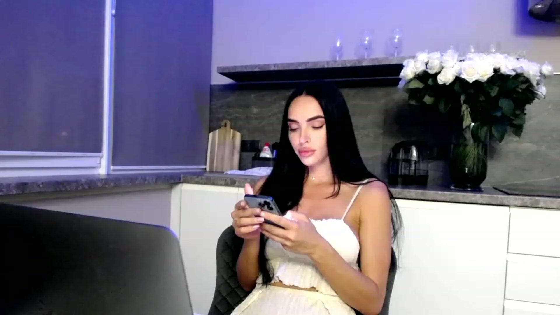 Gallery image thumbnail from Bunny_jr's myfreecams stream on, 06/28/2023, 19:08 image 8 of 20