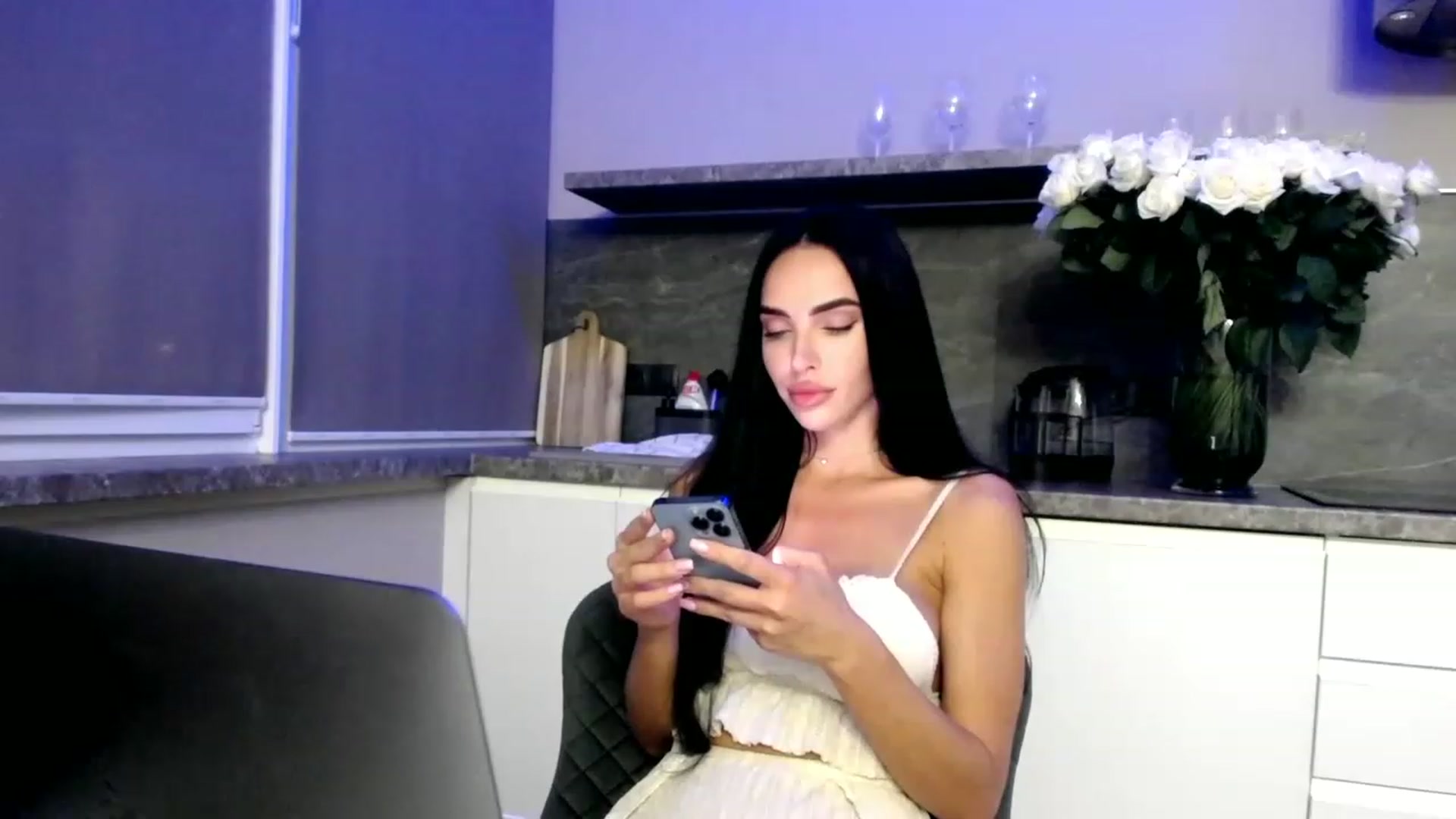 Gallery image thumbnail from Bunny_jr's myfreecams stream on, 06/28/2023, 19:08 image 12 of 20