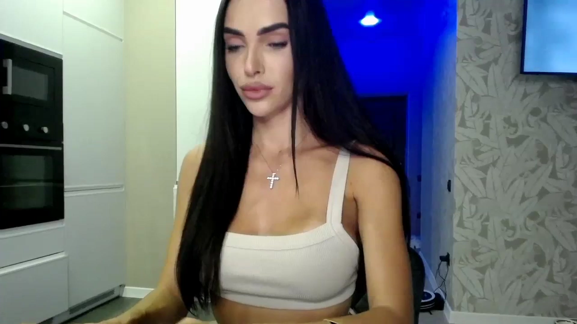 Gallery image thumbnail from Bunny_jr's myfreecams stream on, 08/22/2023, 20:03 image 16 of 20