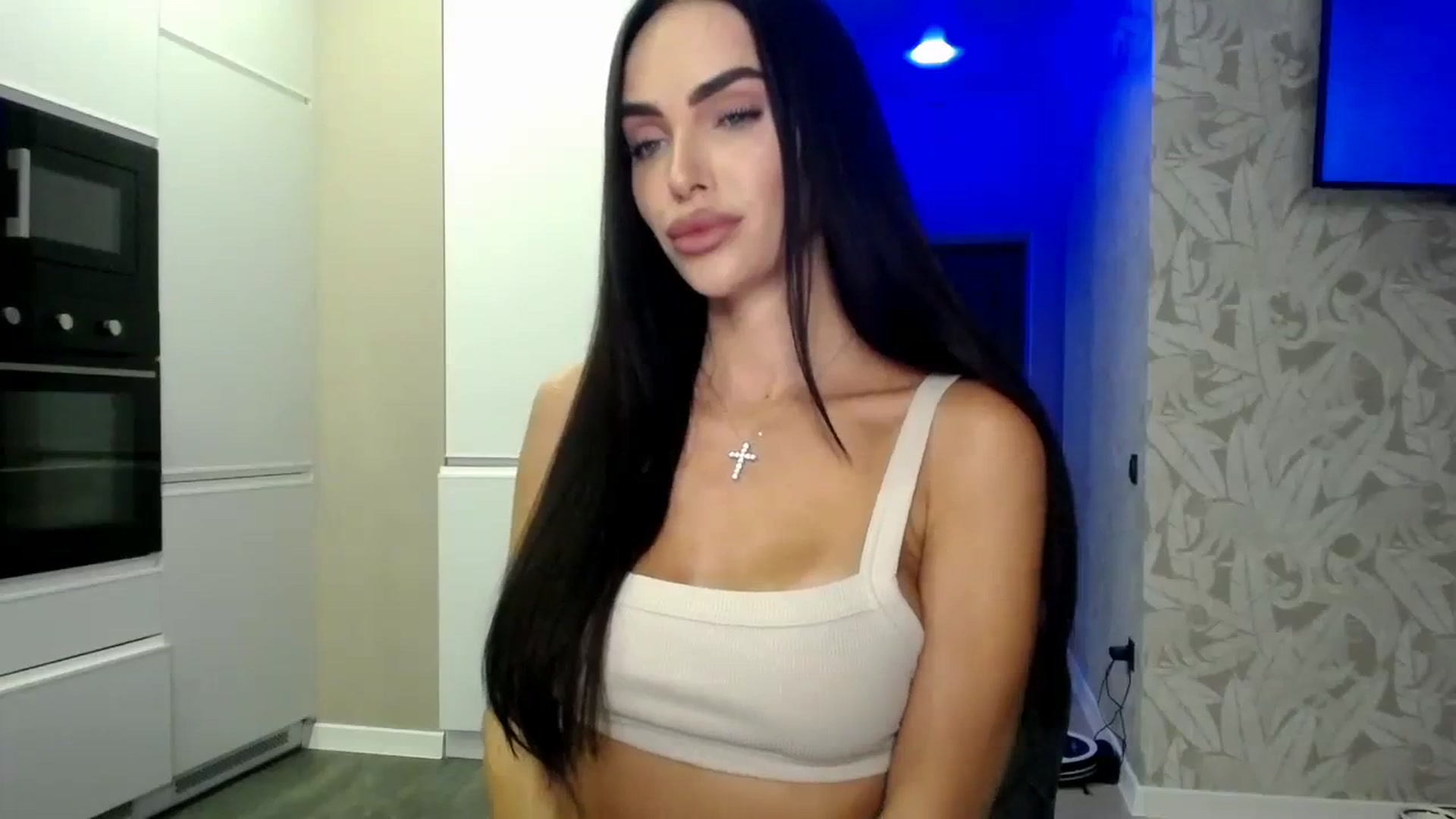 Gallery image thumbnail from Bunny_jr's myfreecams stream on, 08/22/2023, 20:03 image 8 of 20