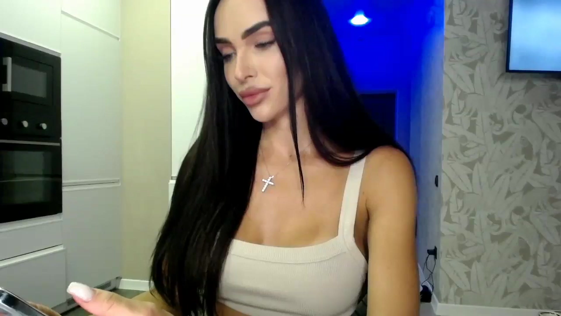 Gallery image thumbnail from Bunny_jr's myfreecams stream on, 08/22/2023, 20:19 image 9 of 20