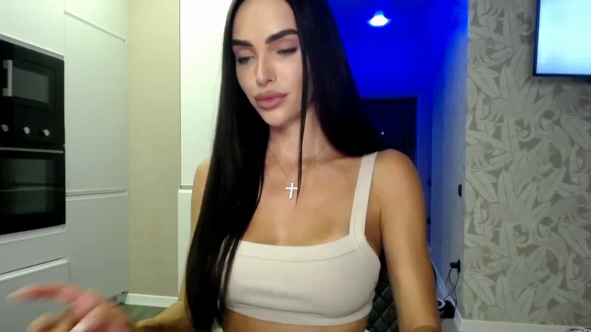 Gallery image thumbnail from Bunny_jr's myfreecams stream on, 08/22/2023, 20:19 image 2 of 20