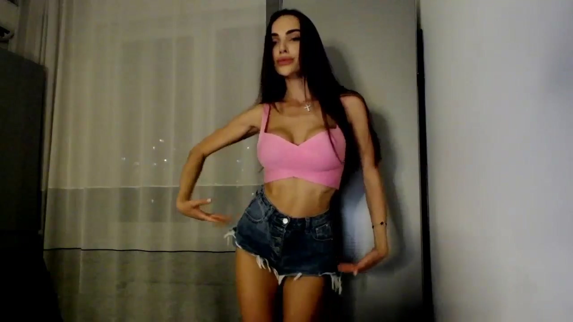 Gallery image thumbnail from Bunny_jr's myfreecams stream on, 10/05/2024, 20:06 image 12 of 20
