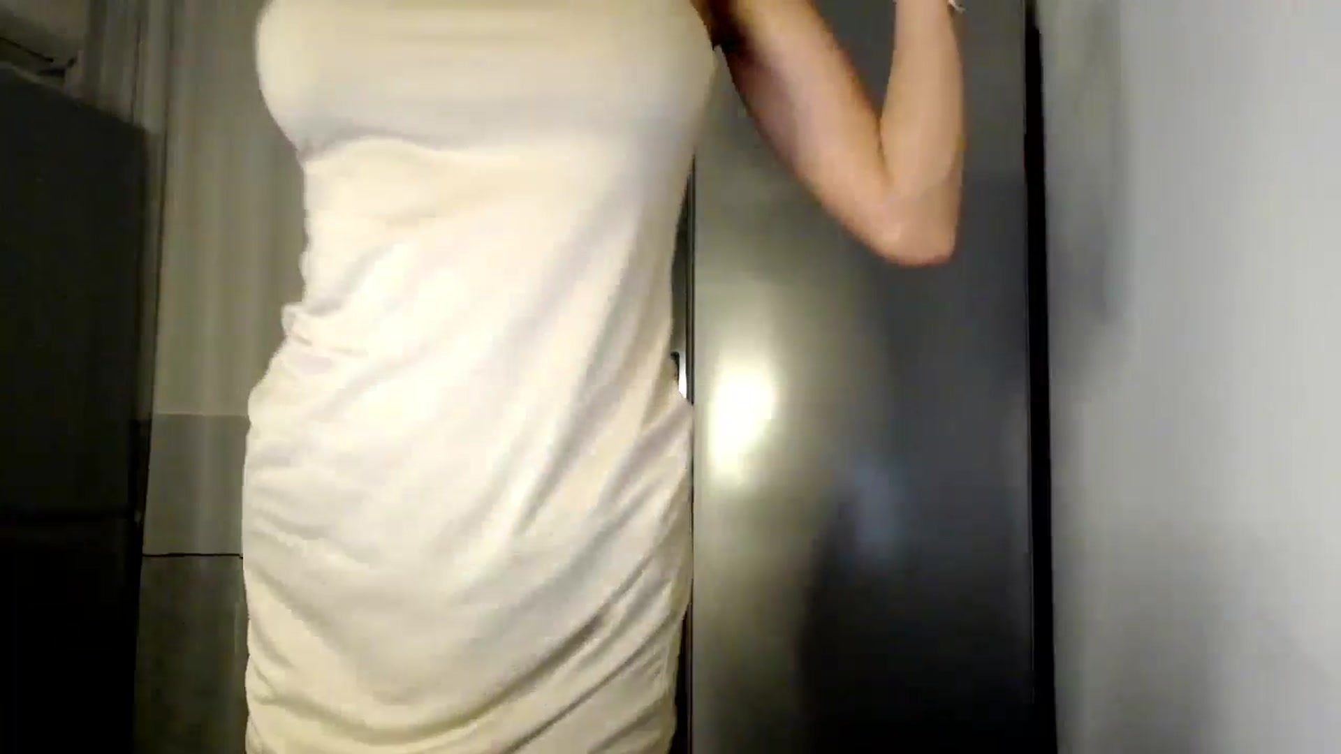 Gallery image thumbnail from Bunny_jr's myfreecams stream on, 10/13/2024, 20:04 image 14 of 20