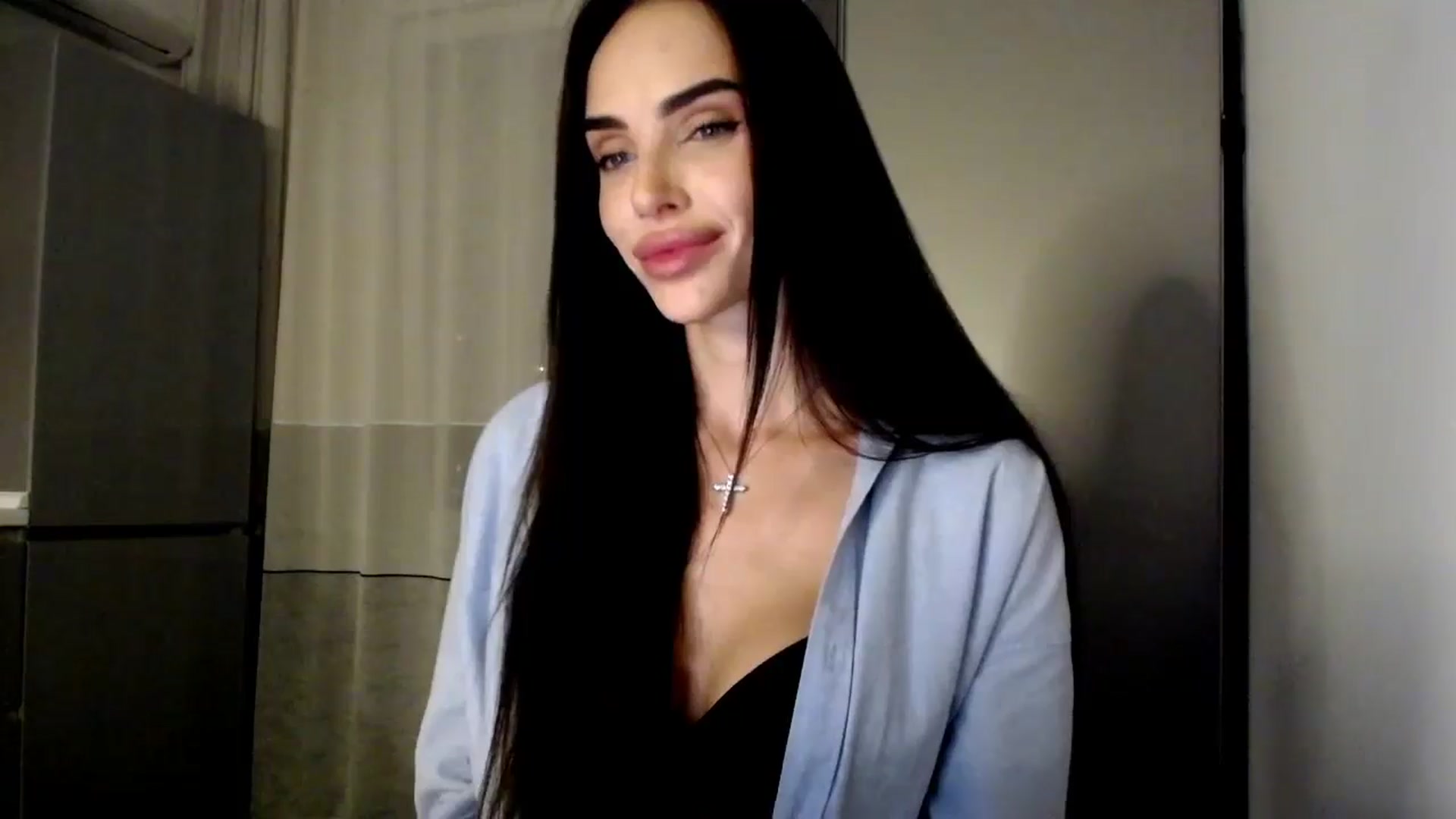 Gallery image thumbnail from Bunny_jr's myfreecams stream on, 10/22/2024, 19:20 image 15 of 20