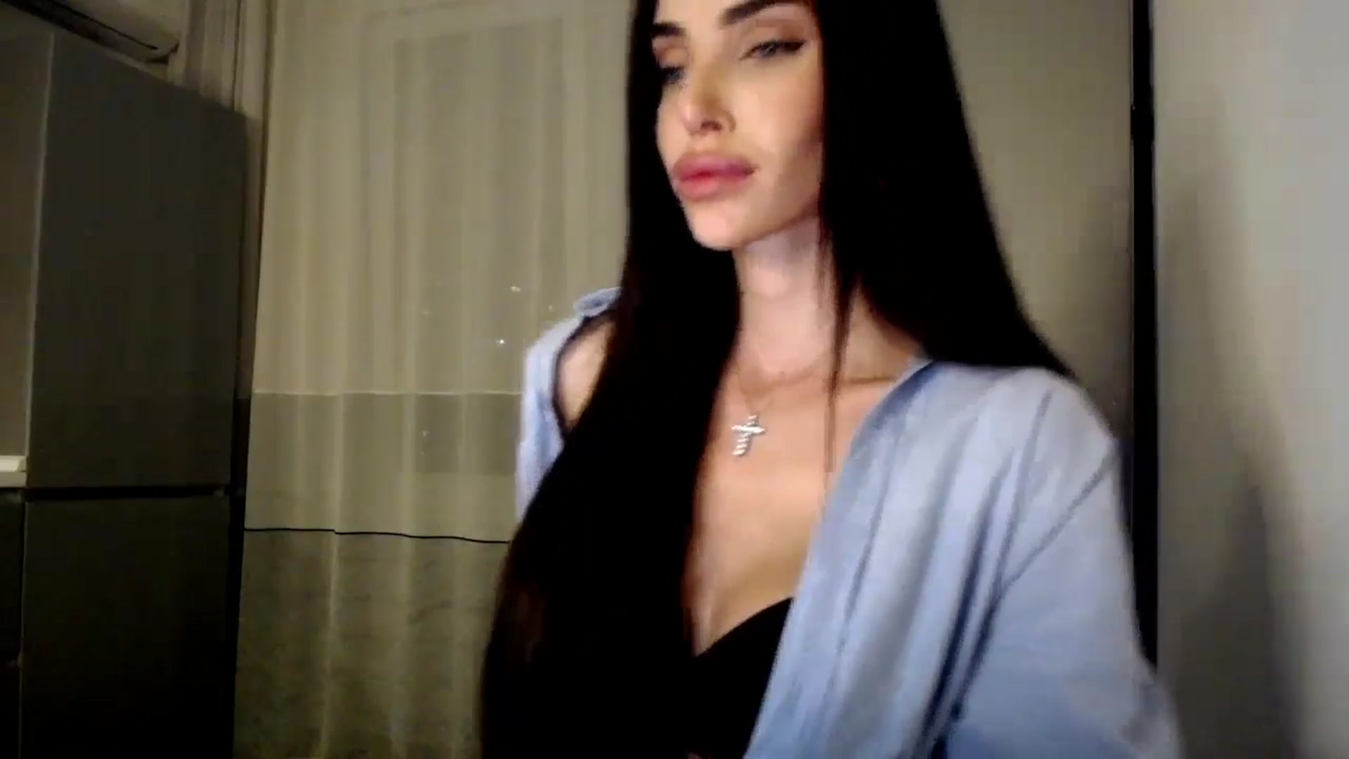Gallery image thumbnail from Bunny_jr's myfreecams stream on, 10/22/2024, 19:20 image 9 of 20
