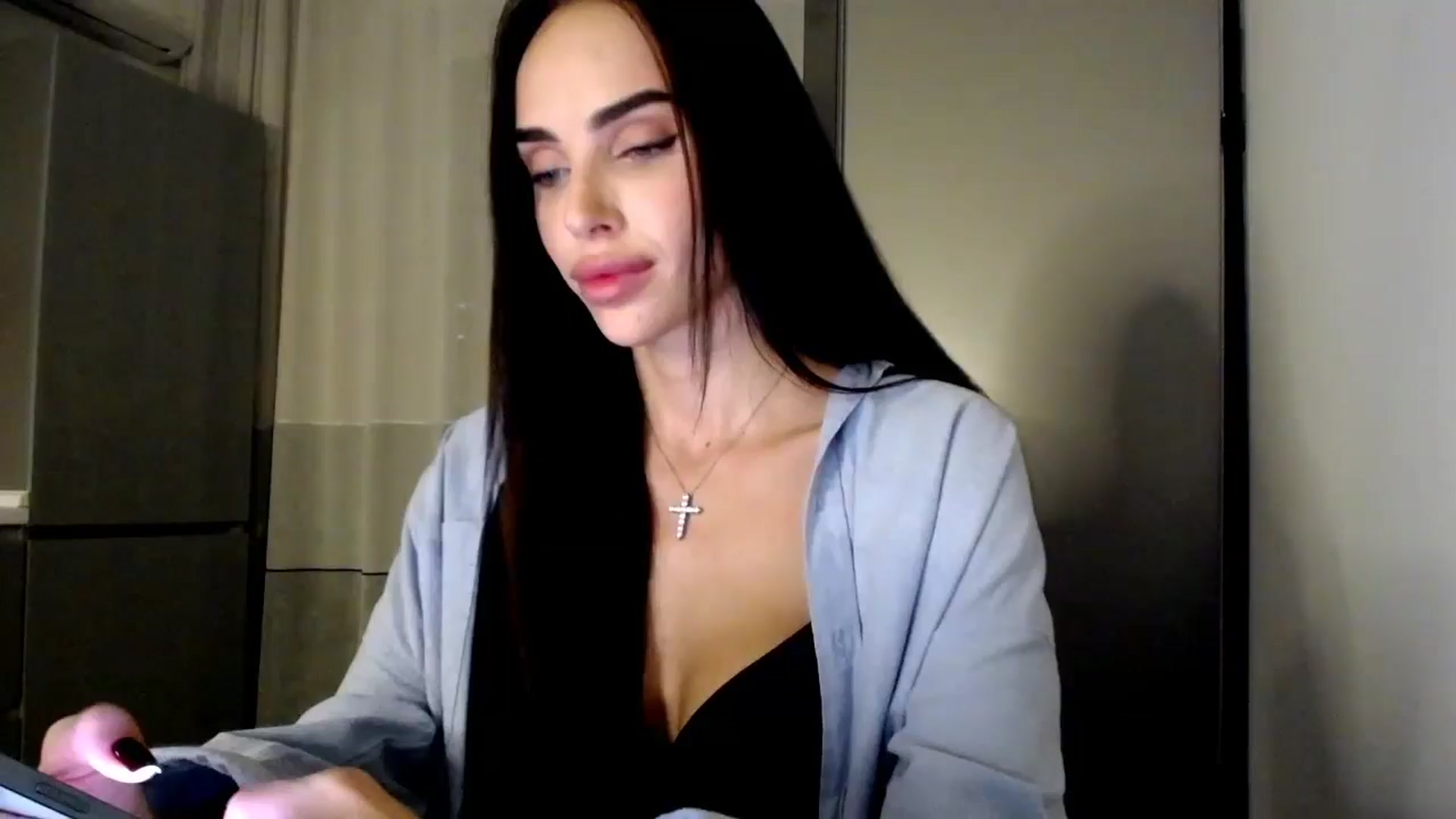 Gallery image thumbnail from Bunny_jr's myfreecams stream on, 10/22/2024, 19:20 image 5 of 20
