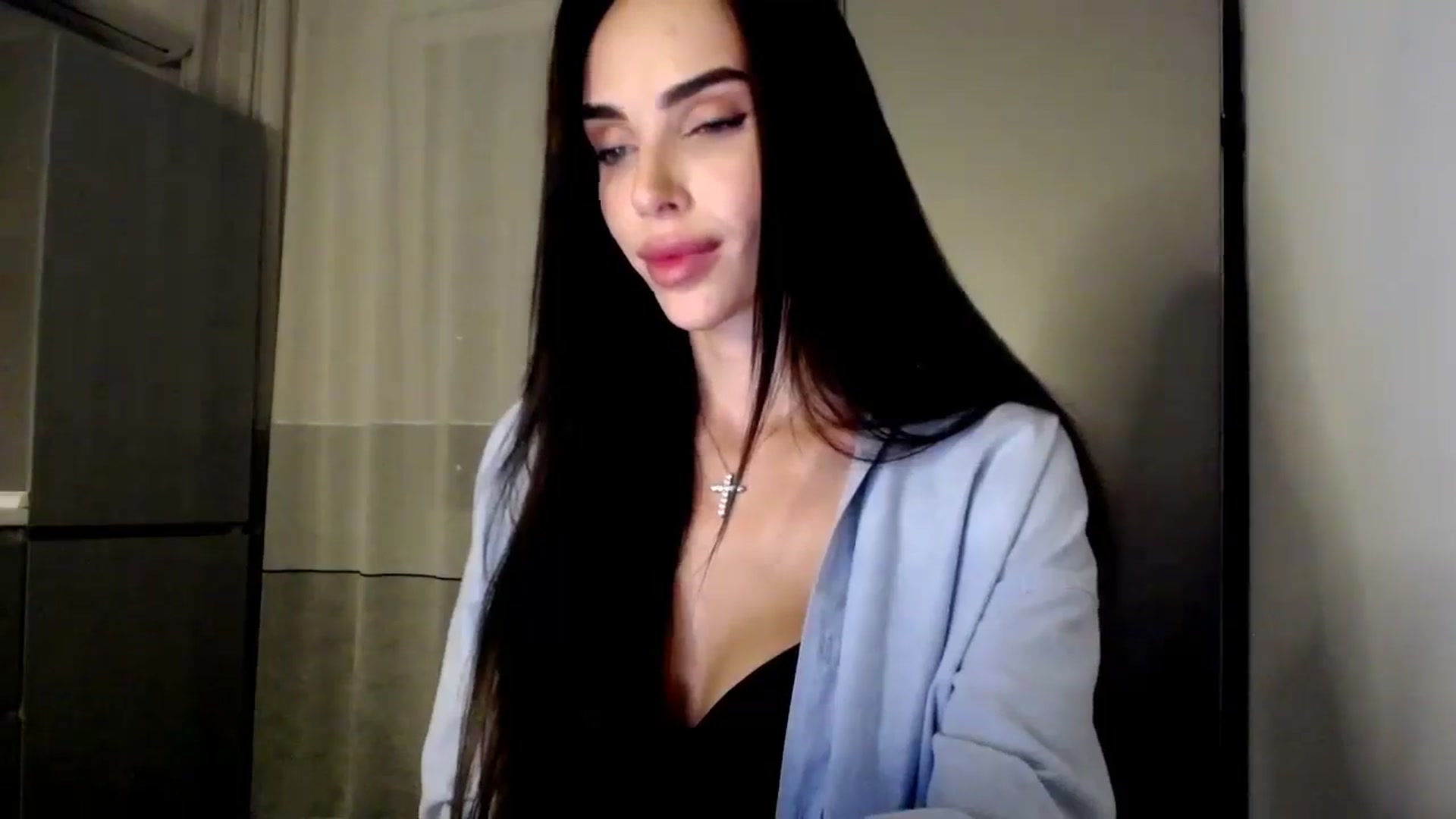 Gallery image thumbnail from Bunny_jr's myfreecams stream on, 10/22/2024, 19:20 image 12 of 20