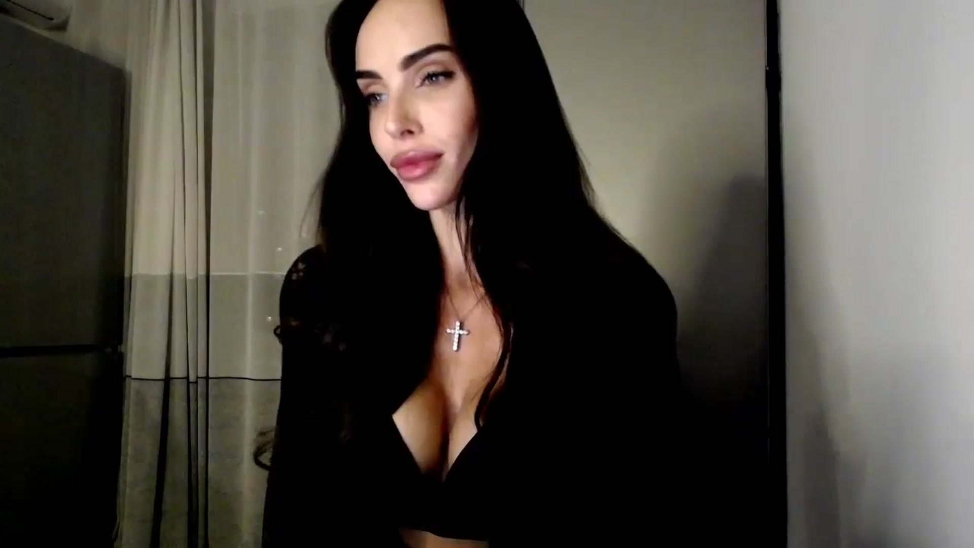 Gallery image thumbnail from Bunny_jr's myfreecams stream on, 11/04/2024, 21:11 image 4 of 20