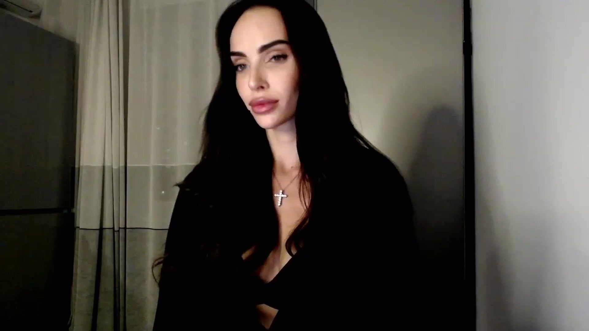 Gallery image thumbnail from Bunny_jr's myfreecams stream on, 11/04/2024, 21:11 image 5 of 20