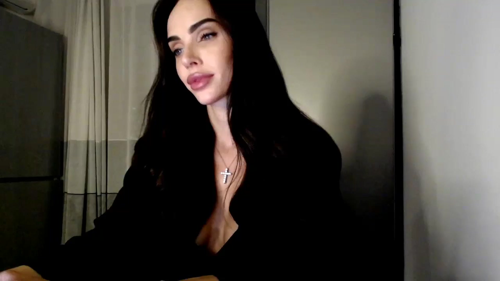Gallery image thumbnail from Bunny_jr's myfreecams stream on, 11/04/2024, 21:11 image 15 of 20