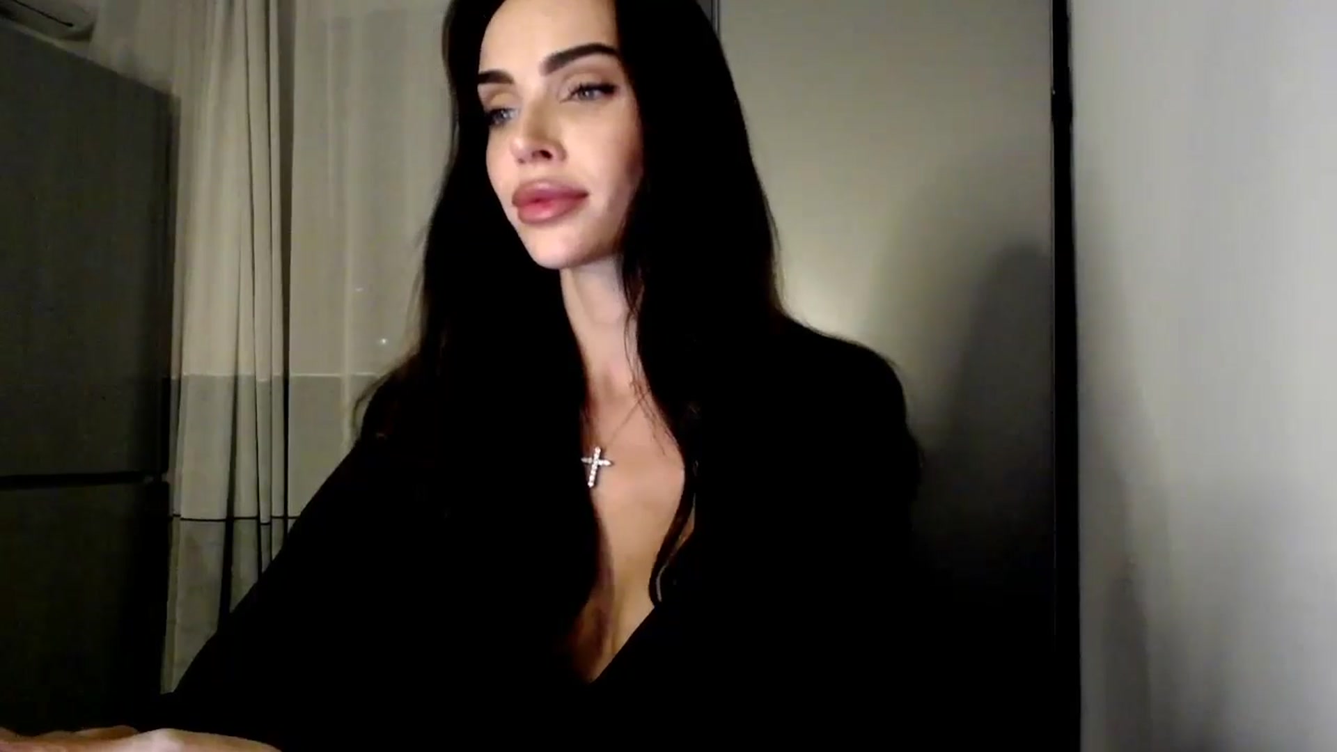 Gallery image thumbnail from Bunny_jr's myfreecams stream on, 11/04/2024, 21:11 image 3 of 20