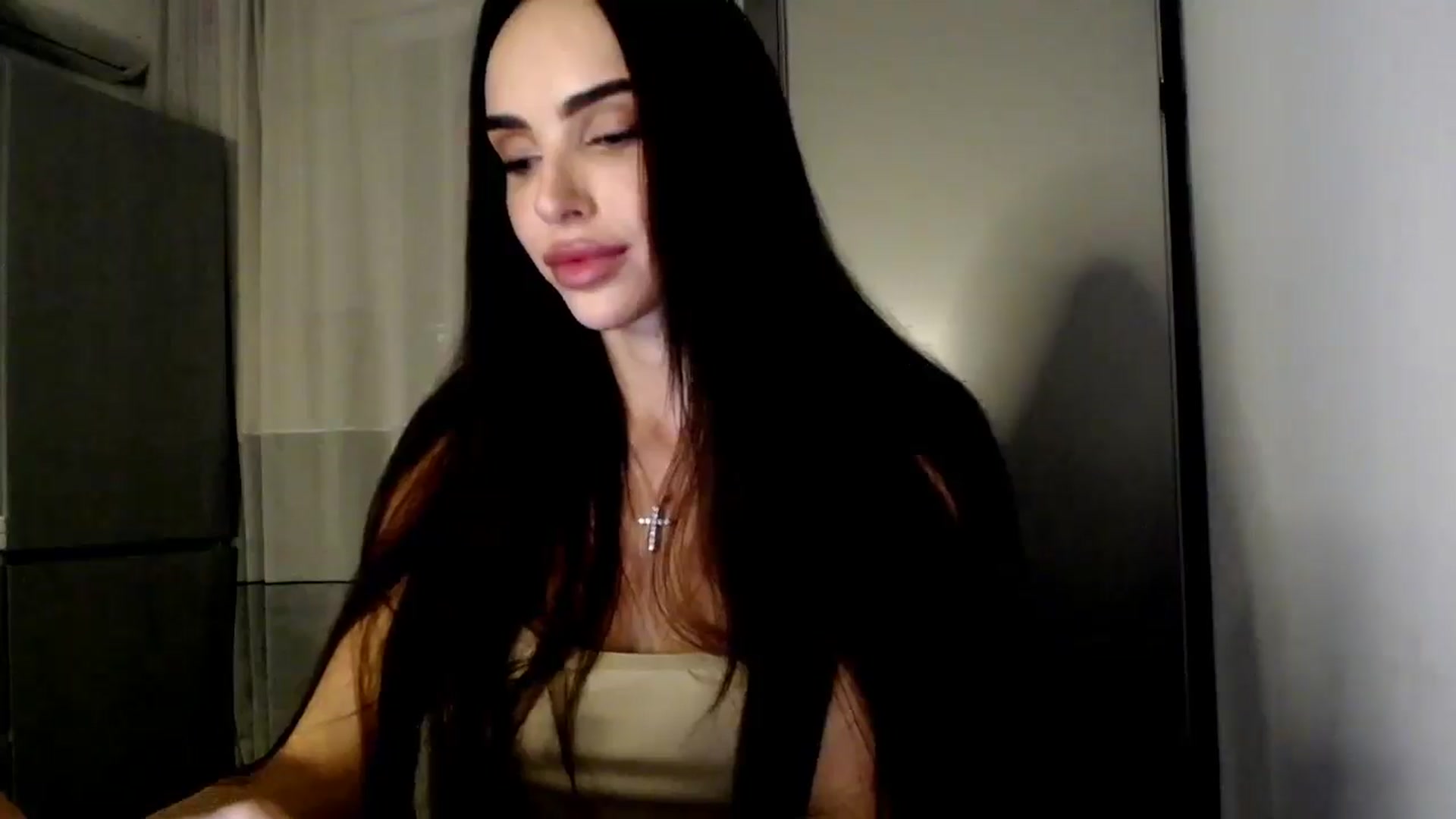 Gallery image thumbnail from Bunny_jr's myfreecams stream on, 12/02/2024, 21:41 image 16 of 20